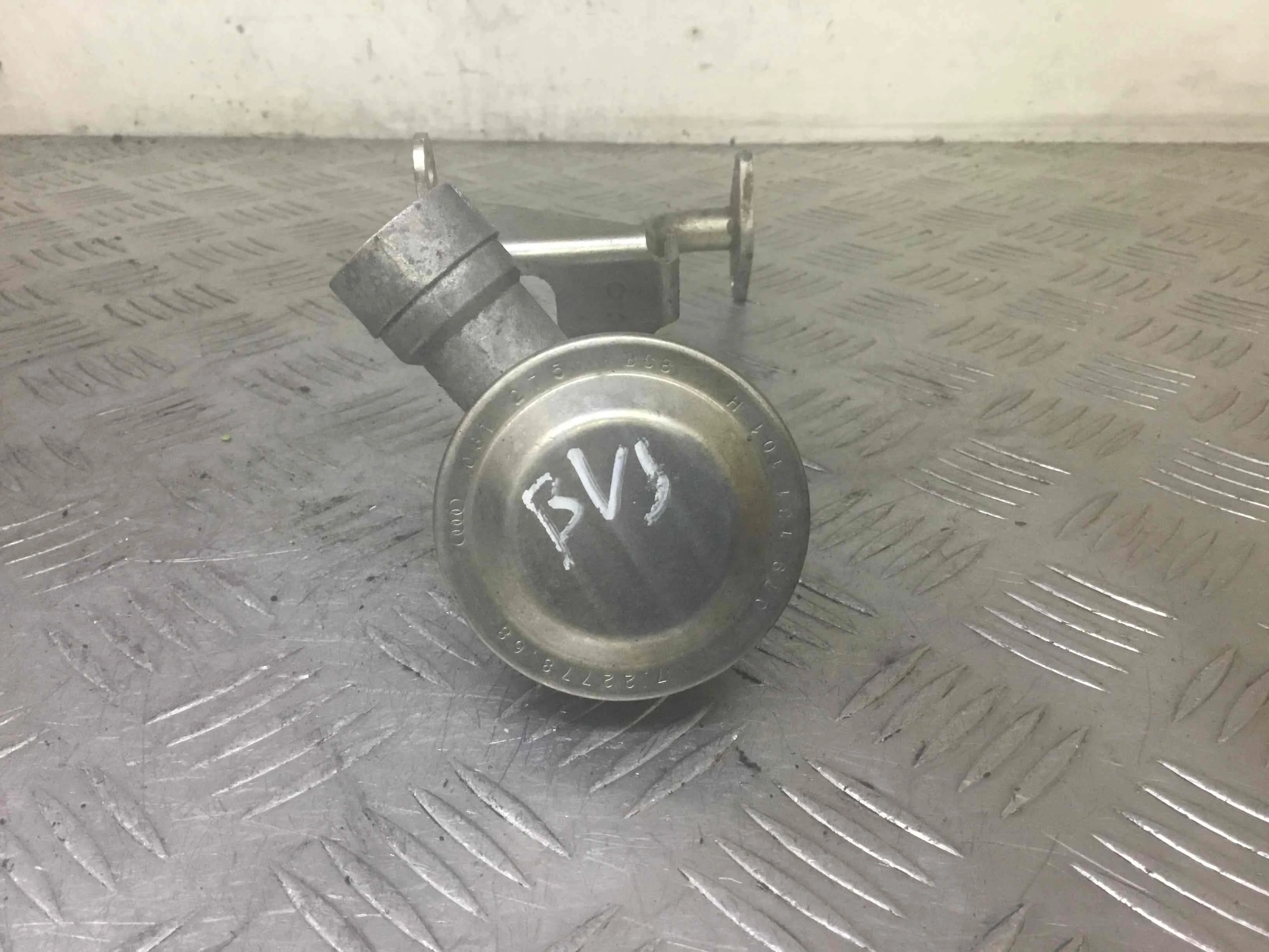 Клапан вентиляции картерных газов Audi A8 A8 D3 (4E2) 2002 - 2010 бензин 4.2 i Автомат Седан