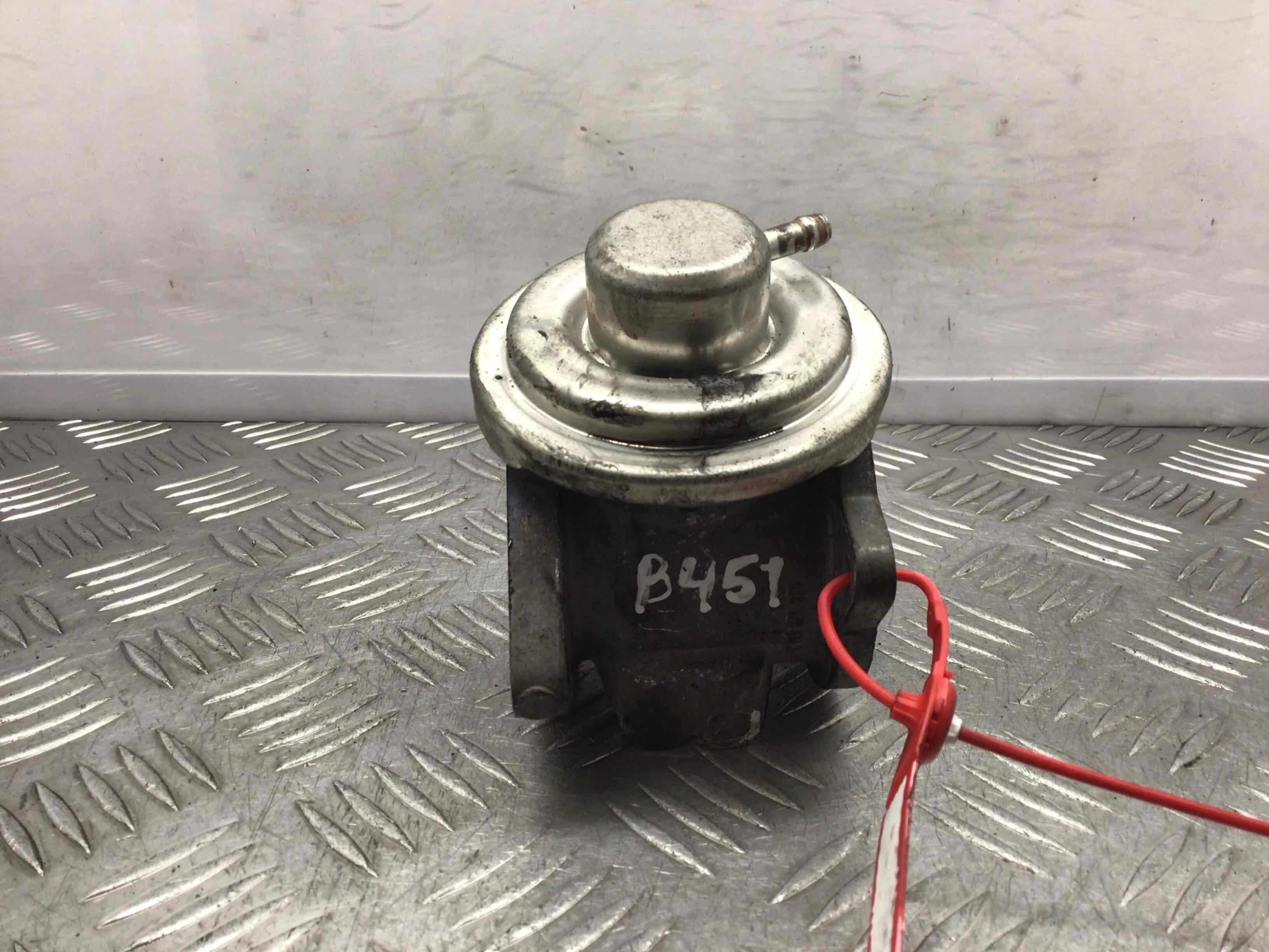 Клапан EGR Volkswagen Golf 5 поколение (2004-2009) дизель 1.9 DTI Механика Х/б