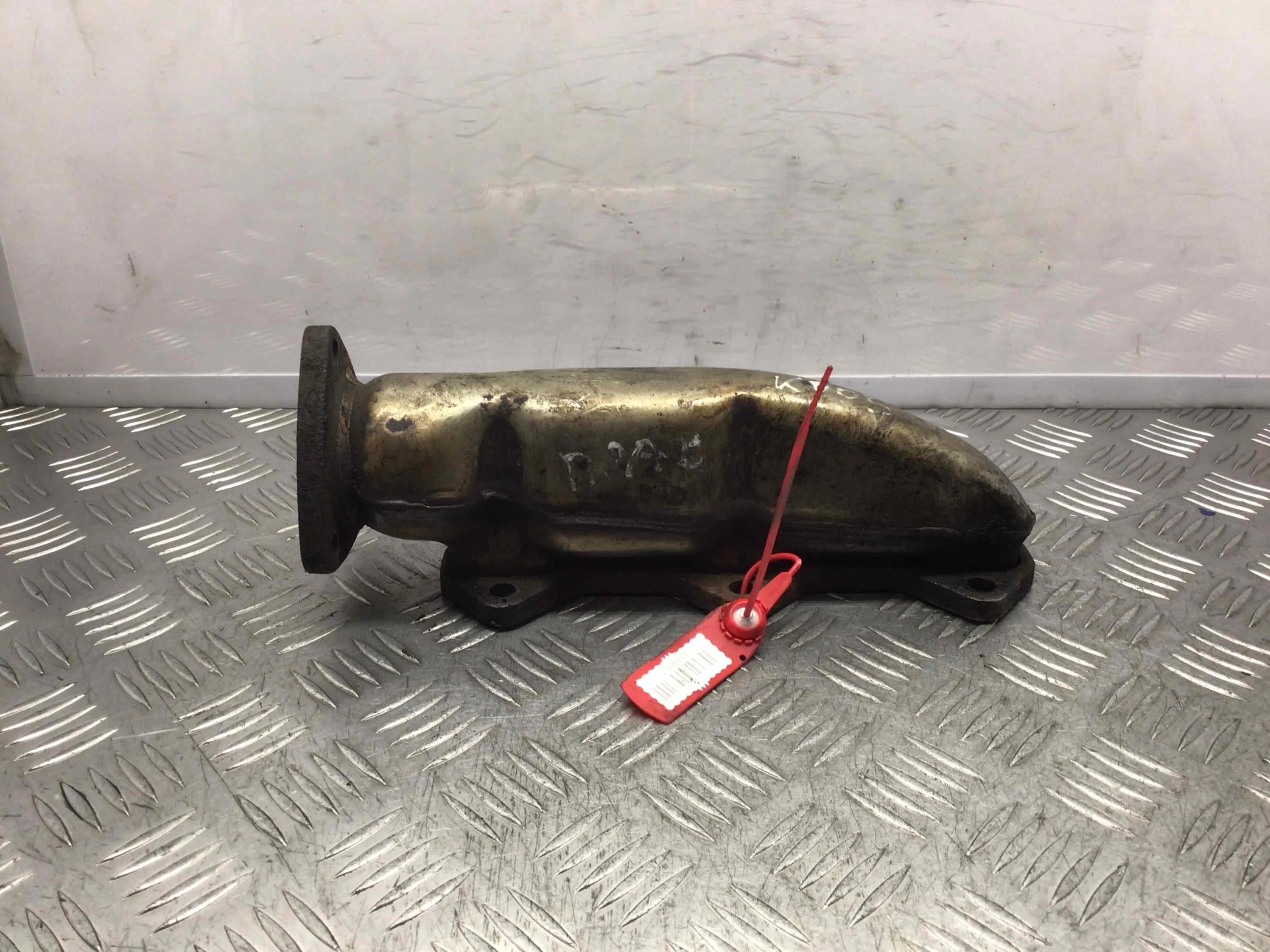 Коллектор выпускной Audi A4 B5 (1994-1999) дизель 2.5 TDI Механика Седан