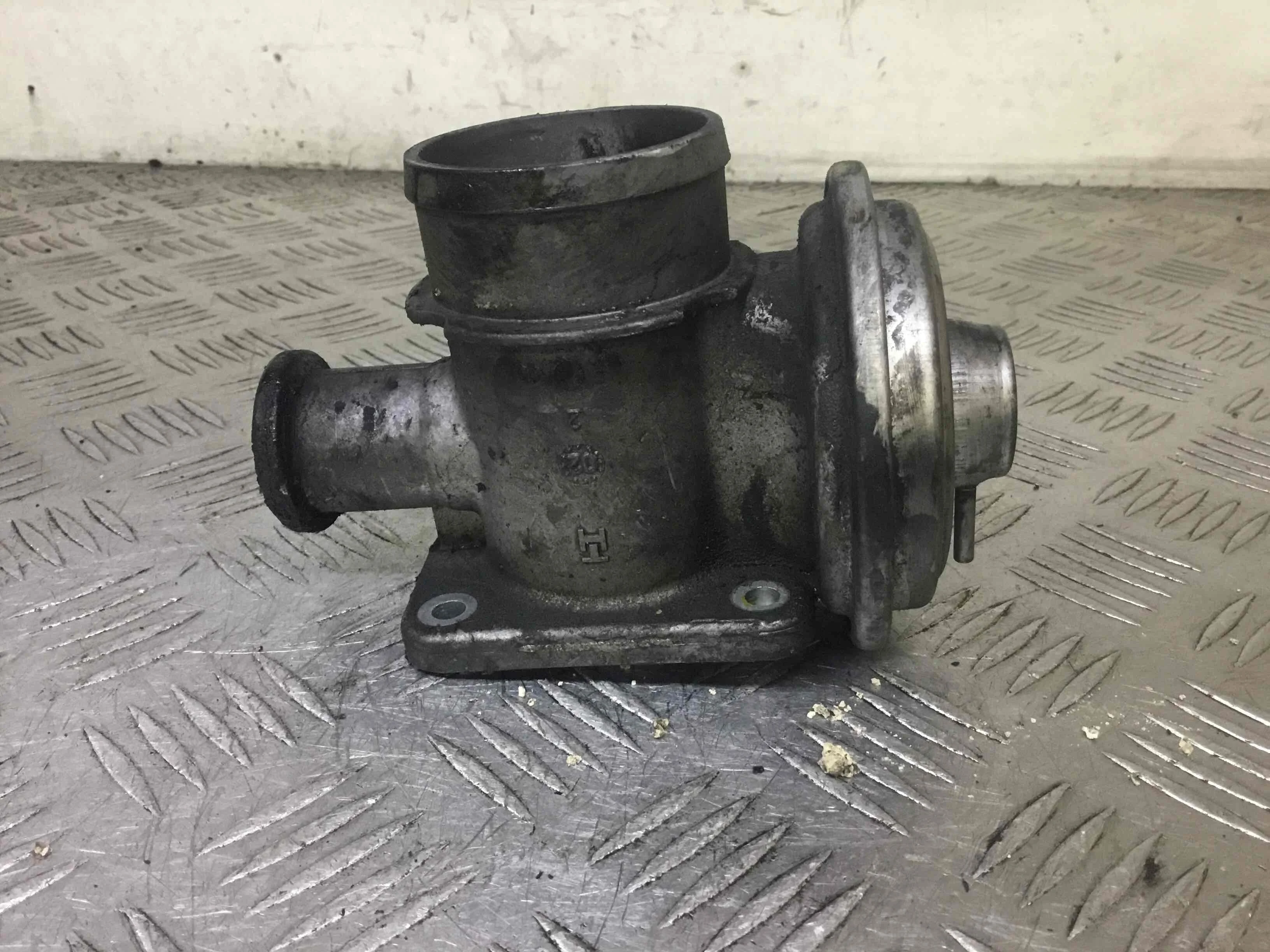 Клапан EGR BMW 3-Series 3-Series E46 1998 - 2006 дизель 3.0 d Автомат Седан