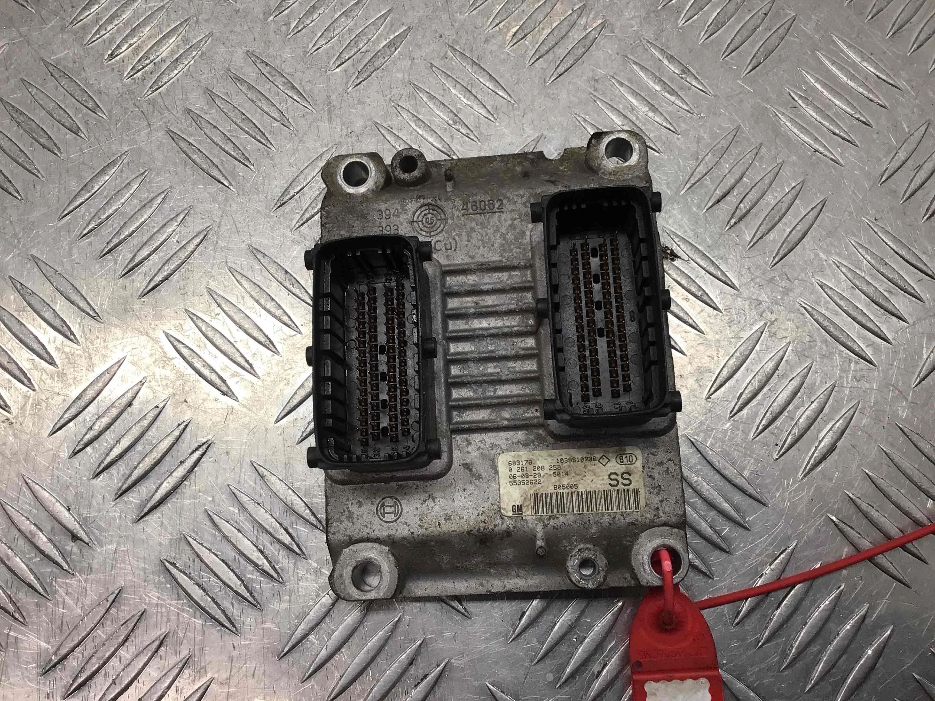 Блок управления двигателем Opel Corsa C (2000-2003) бензин 1.2 i Механика Х/б