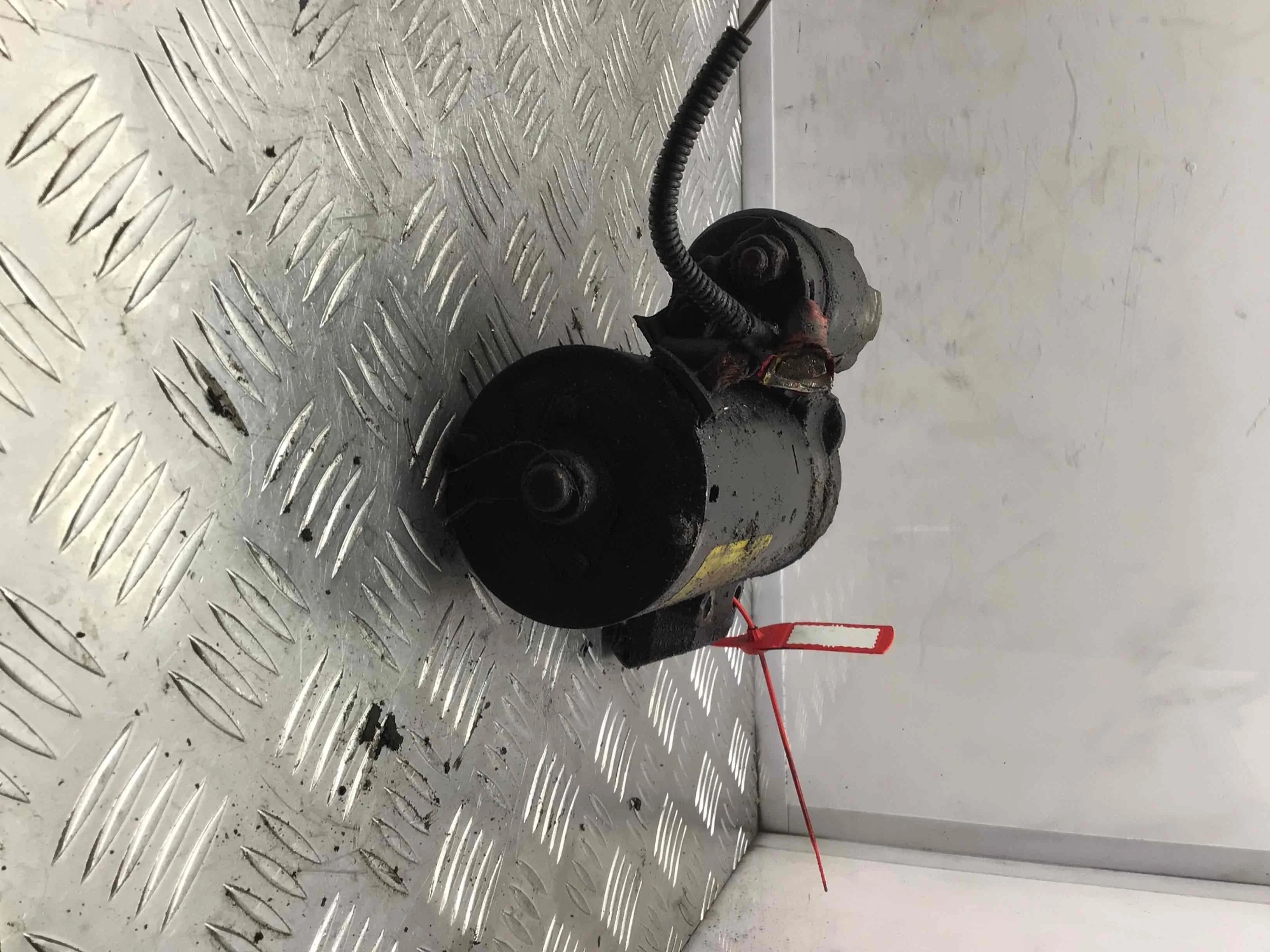 Стартер BMW 3-Series 3-Series E90/E91/E92/E93 2005 - 2010 дизель 2.0 TD Механика Седан