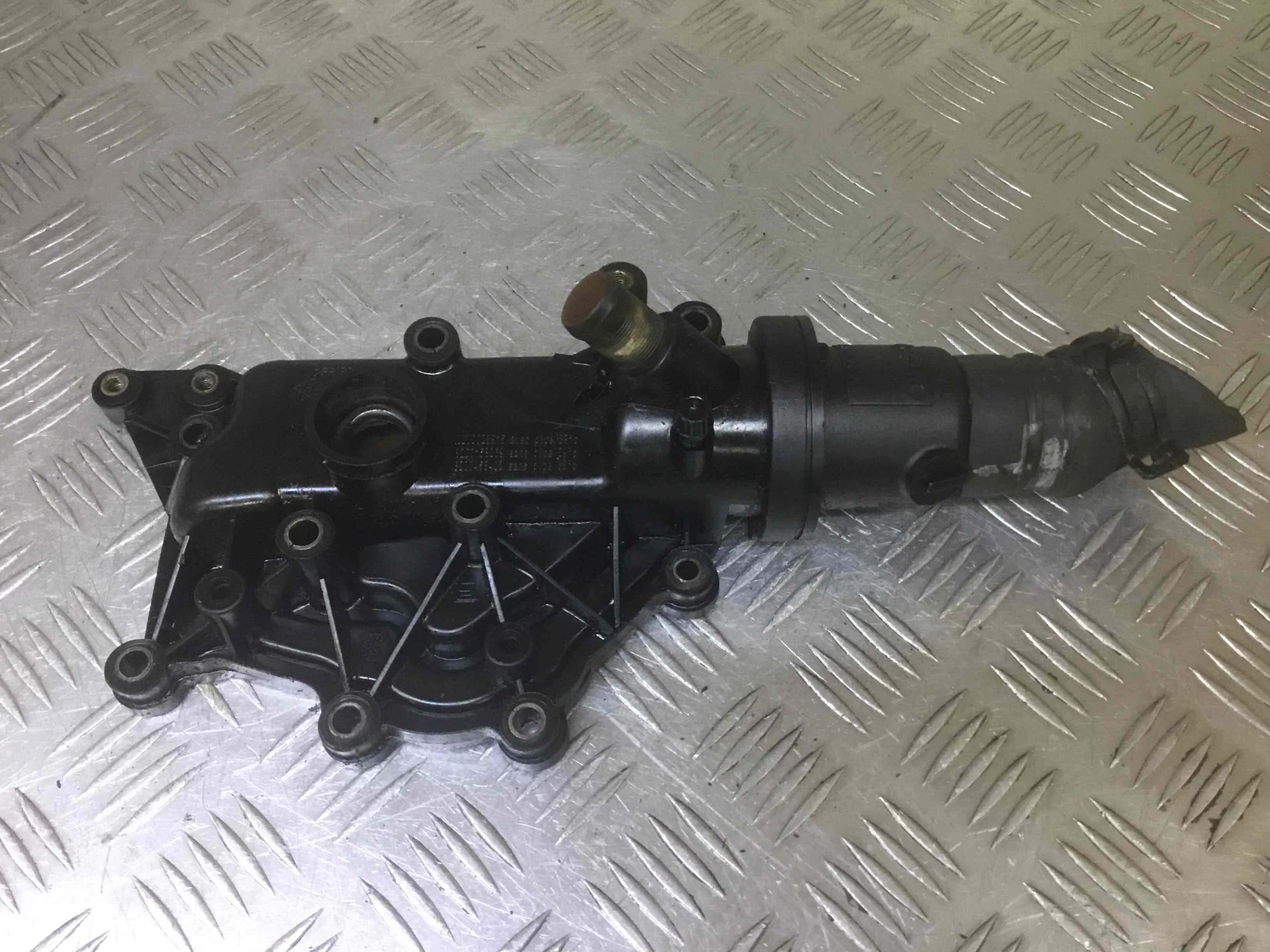 Корпус термостата Renault Scenic 2 поколение (2003-2006) бензин 1.6 i Механика Минивэн