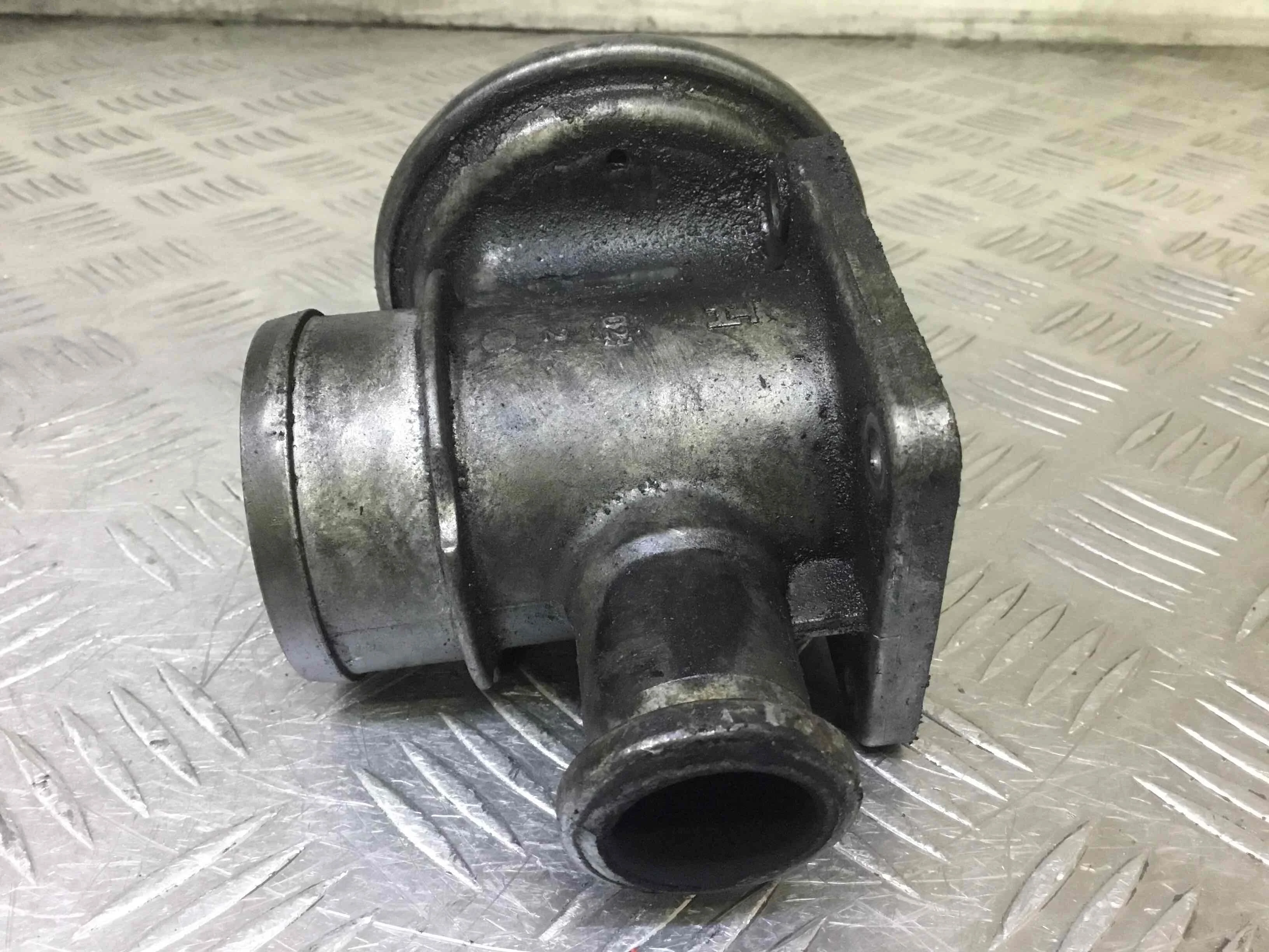 Клапан EGR BMW 5-Series 5-Series E39 1995 - 2004 дизель 2.5 D Автомат Седан