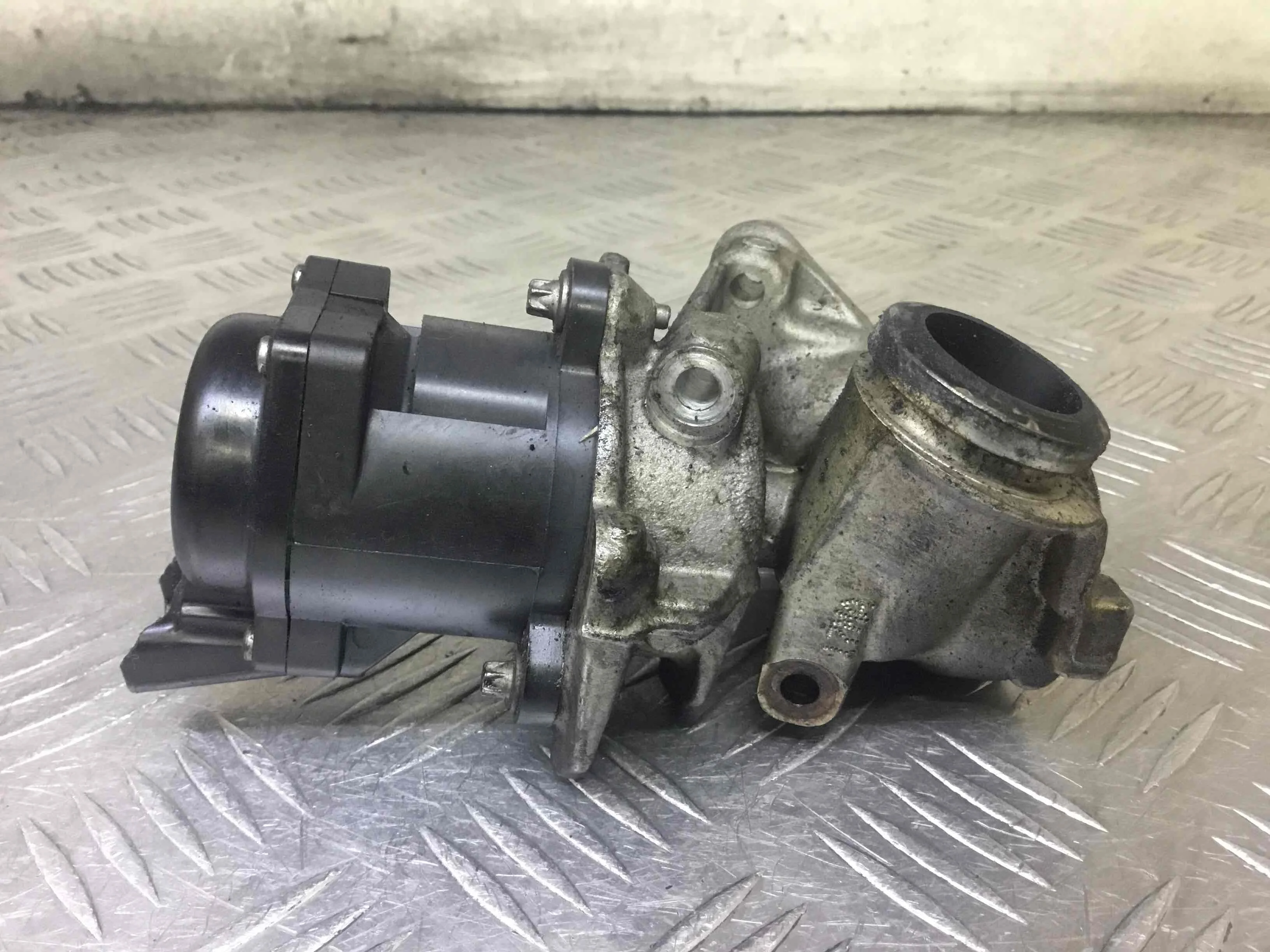 Клапан EGR Peugeot 207 1 поколение (2006-2009) дизель 1.6 HDi Механика Х/б