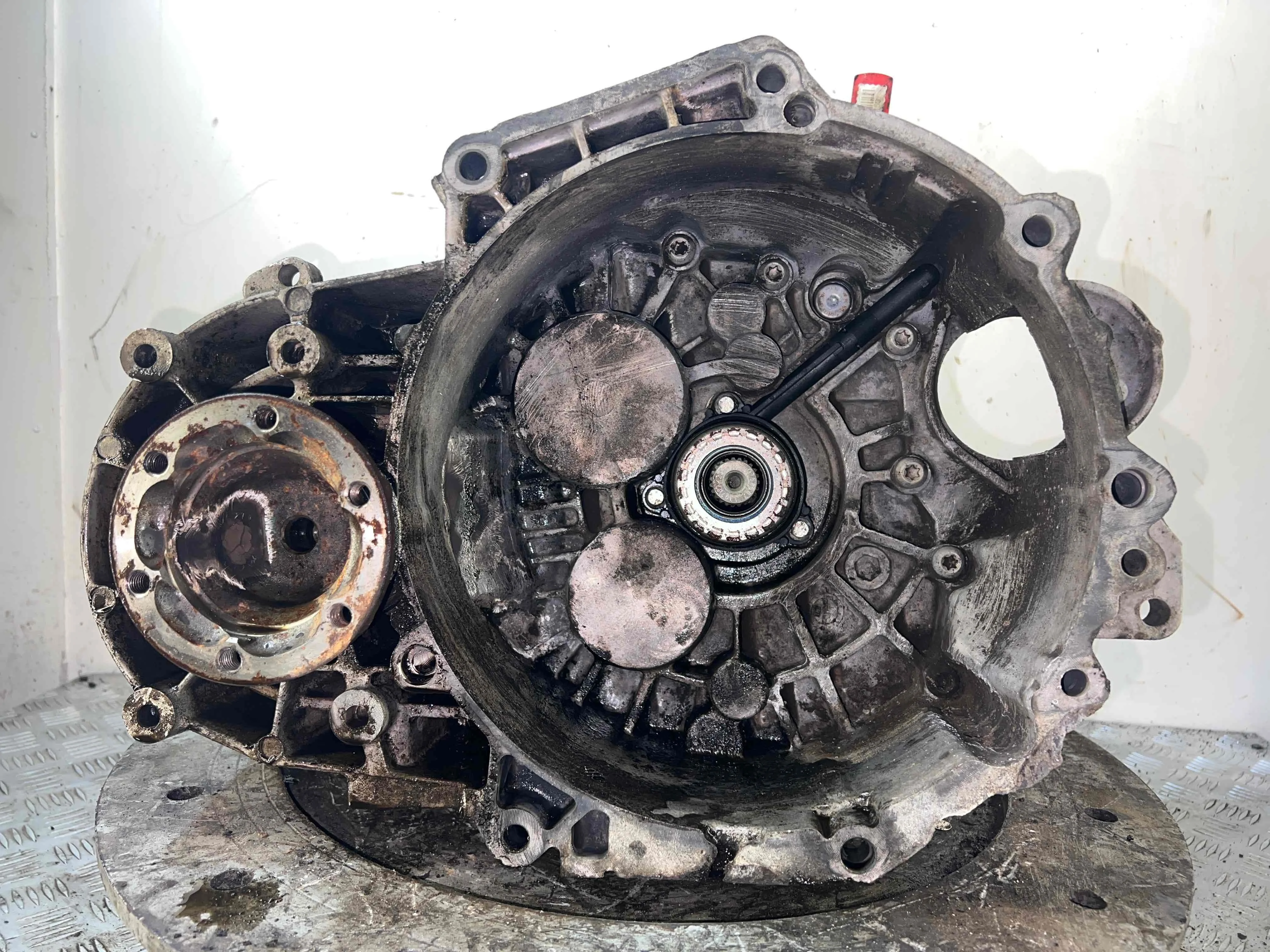 КПП механическая (МКПП) Volkswagen EOS 1 поколение 2006 - 2010 дизель 2.0 TDI Механика Х/б