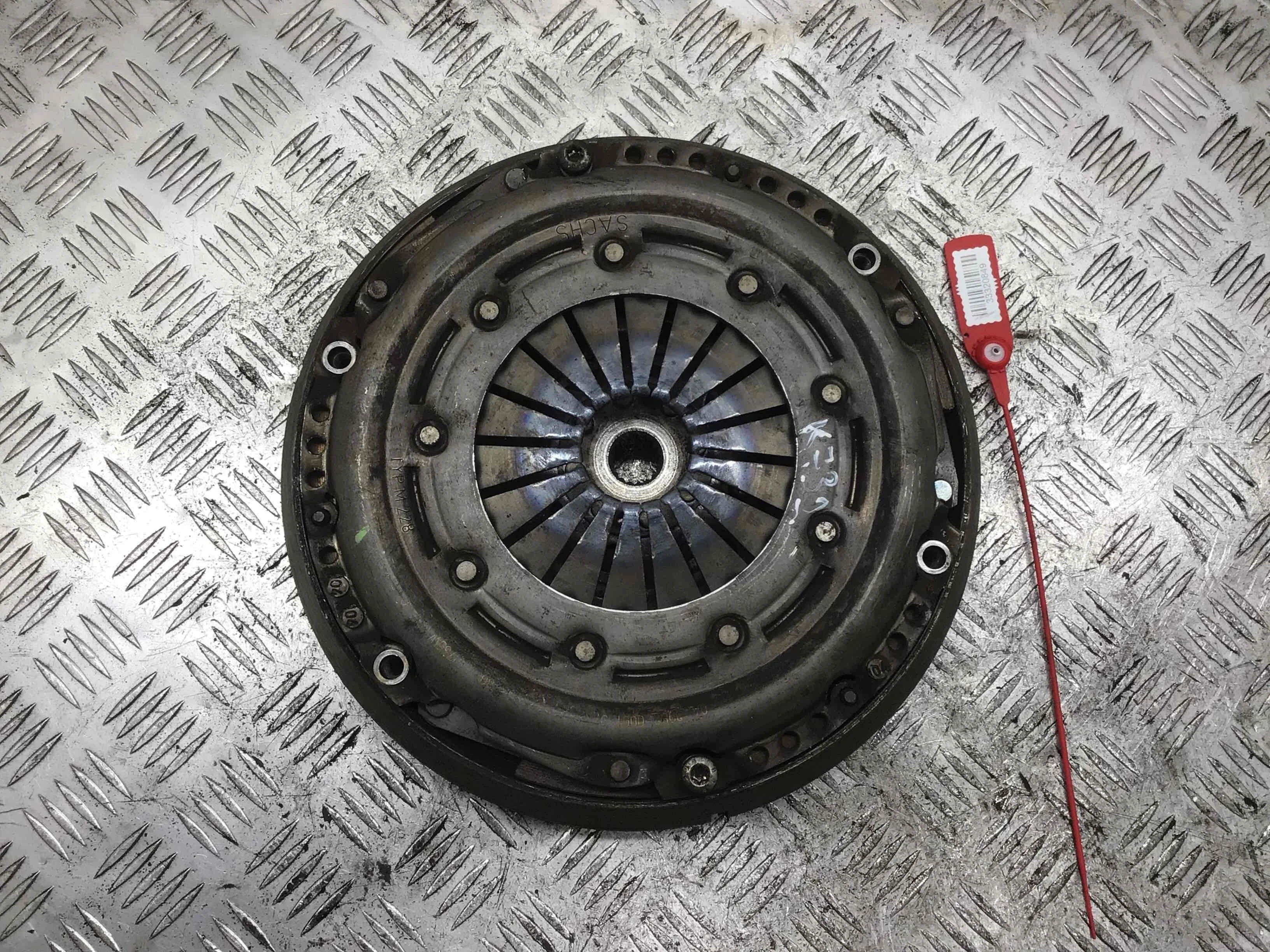 Маховик Peugeot 307 1 поколение (2001-2005) дизель 1.6 HDi Механика Седан