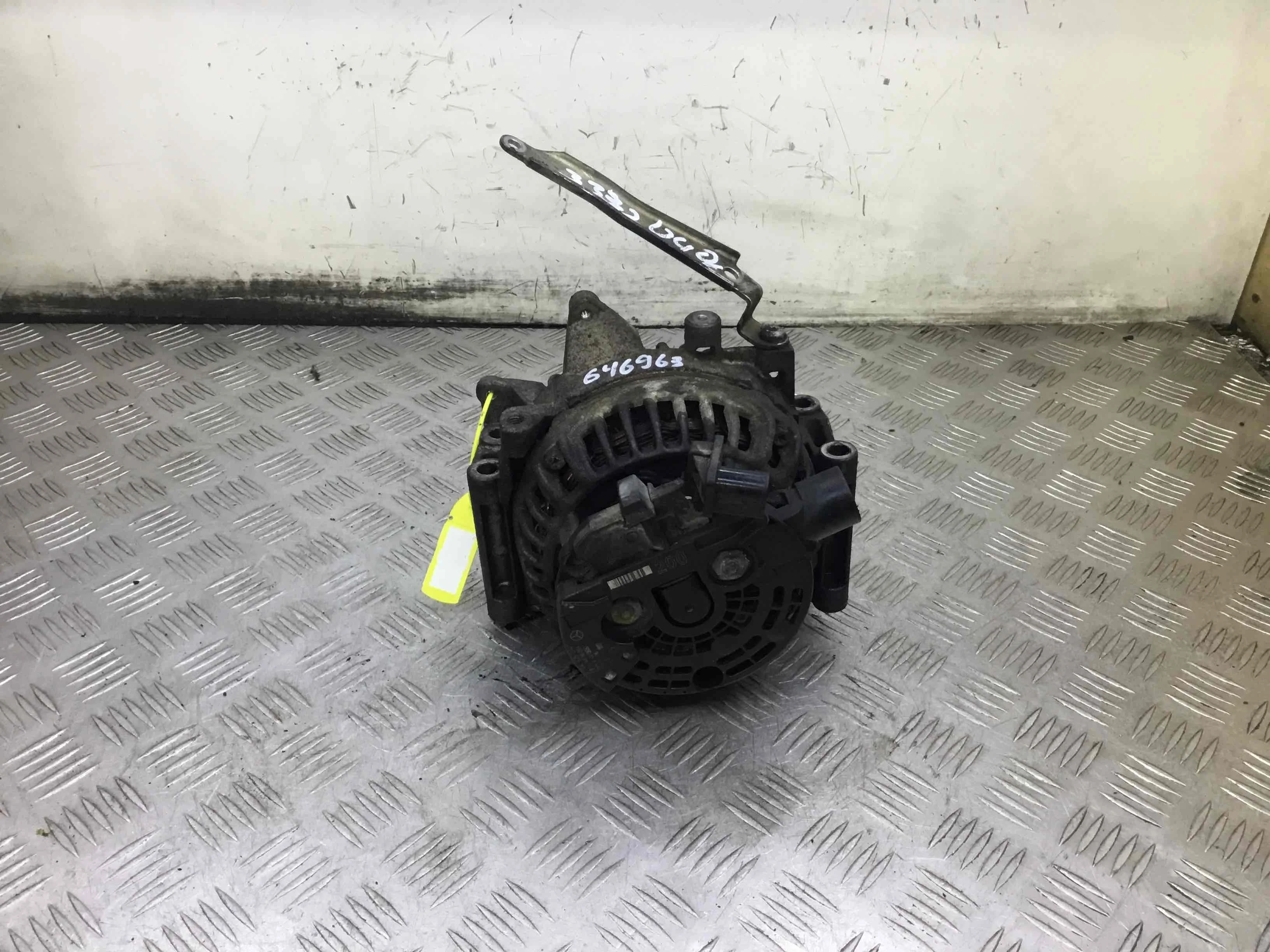 Генератор Mercedes C-klasse W203/S203/CL203 (2000-2004) дизель 2.2 CDI Автомат Седан