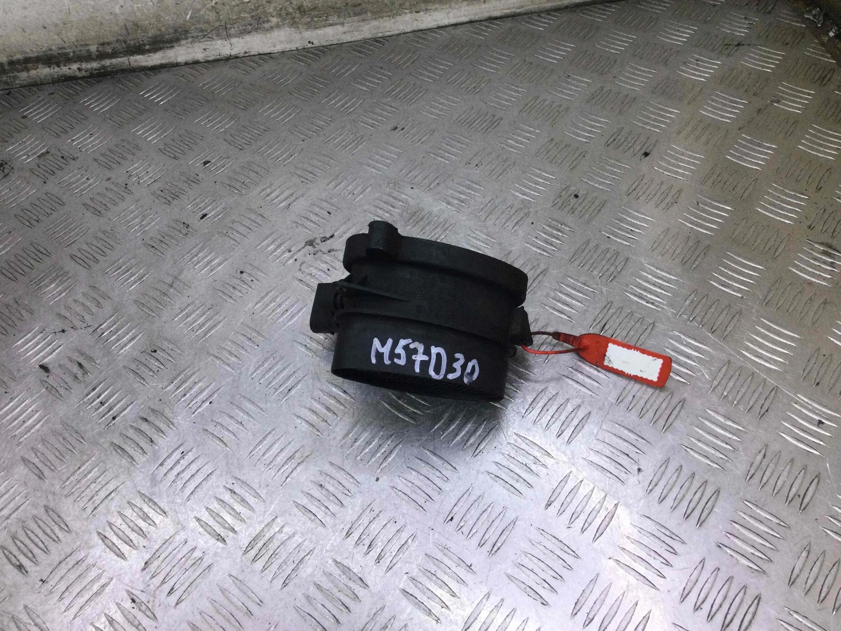 Расходомер воздуха BMW 3-Series 3-Series E46 1998 - 2006 дизель 3.0 d Автомат Седан