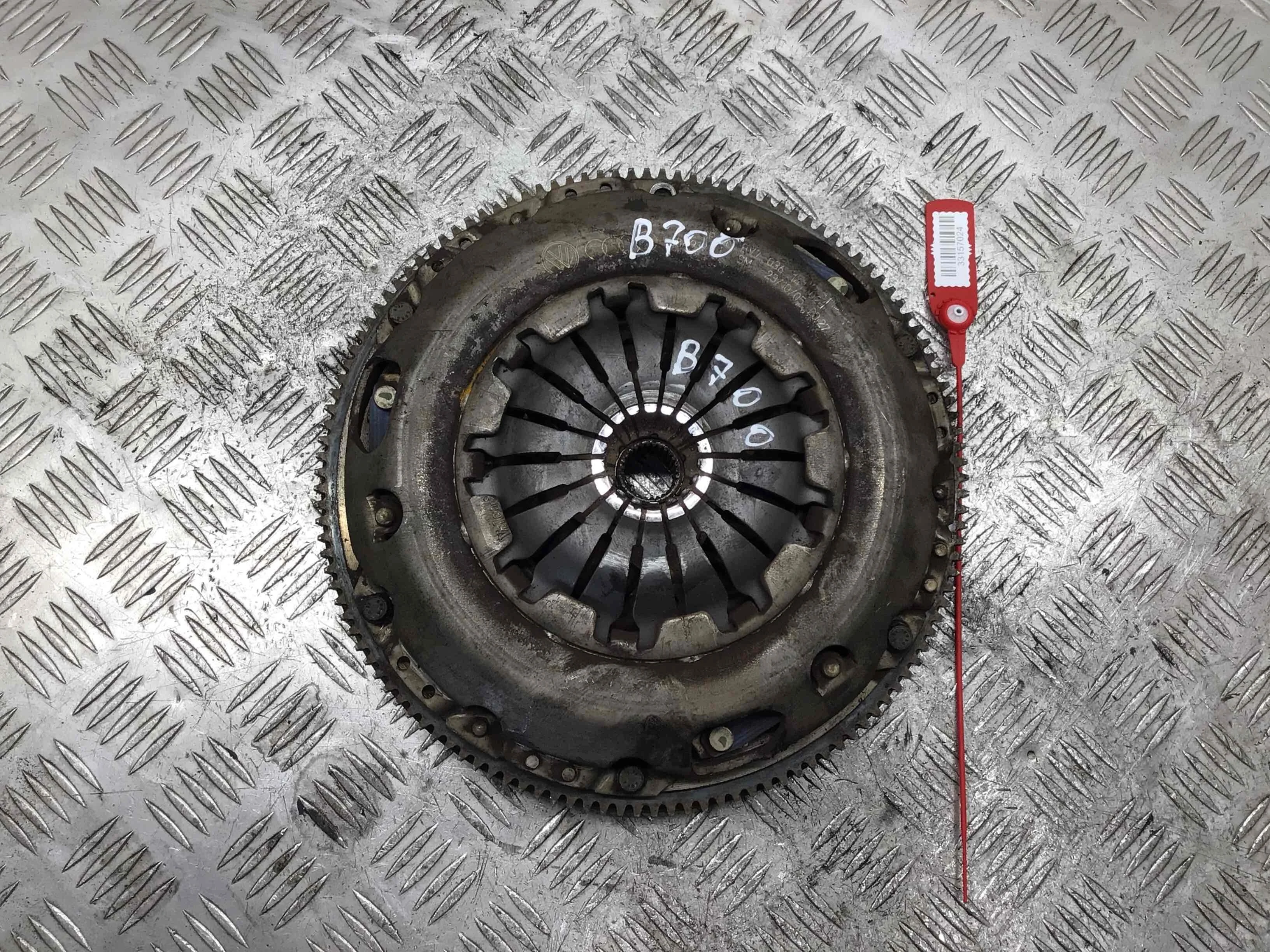 Маховик Volkswagen Golf Plus 1 поколение (2005-2009) бензин 1.6 FSI Механика Х/б