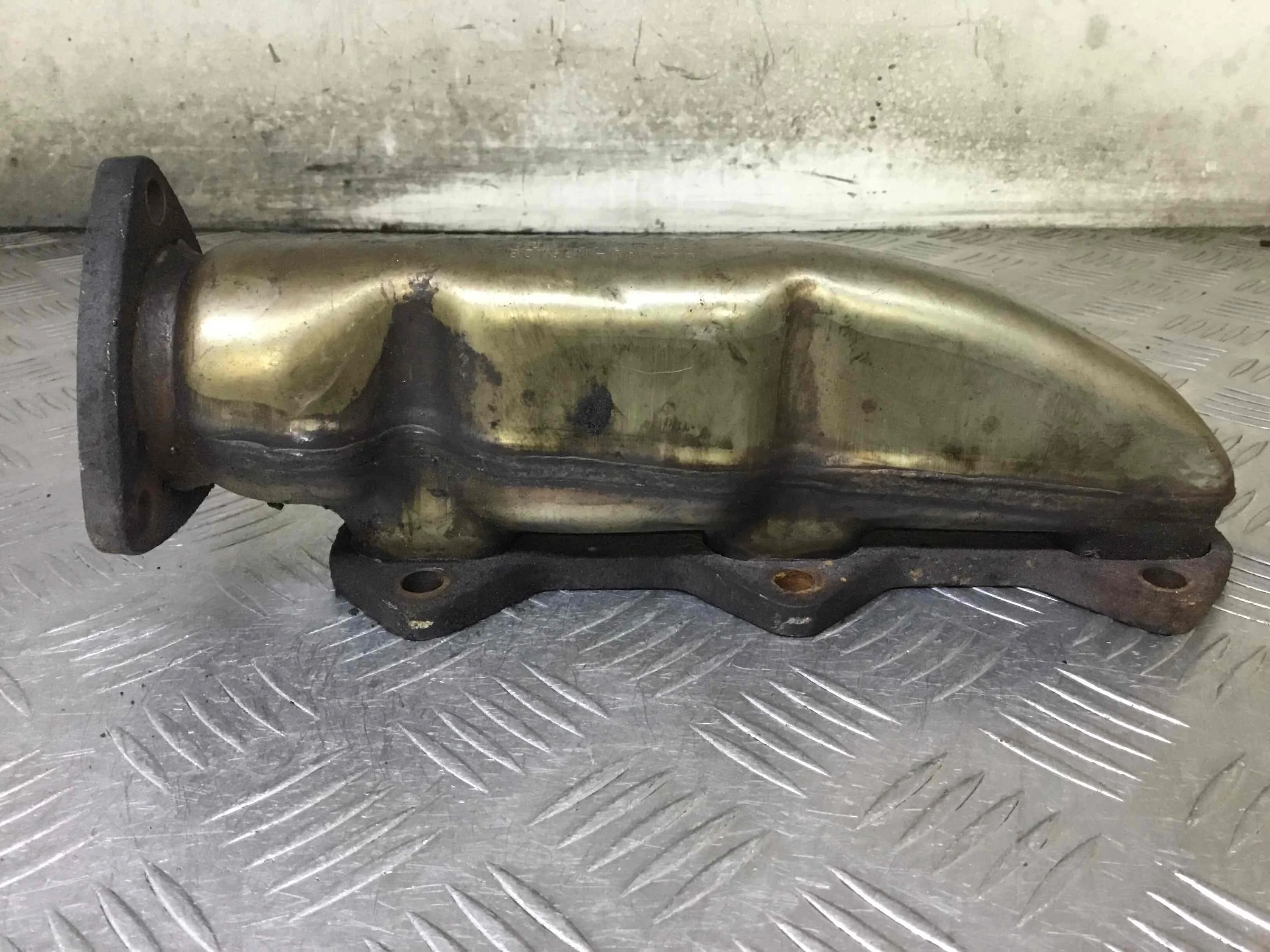 Коллектор выпускной Audi A4 B6 (2000-2005) дизель 2.5 TDI Механика Седан