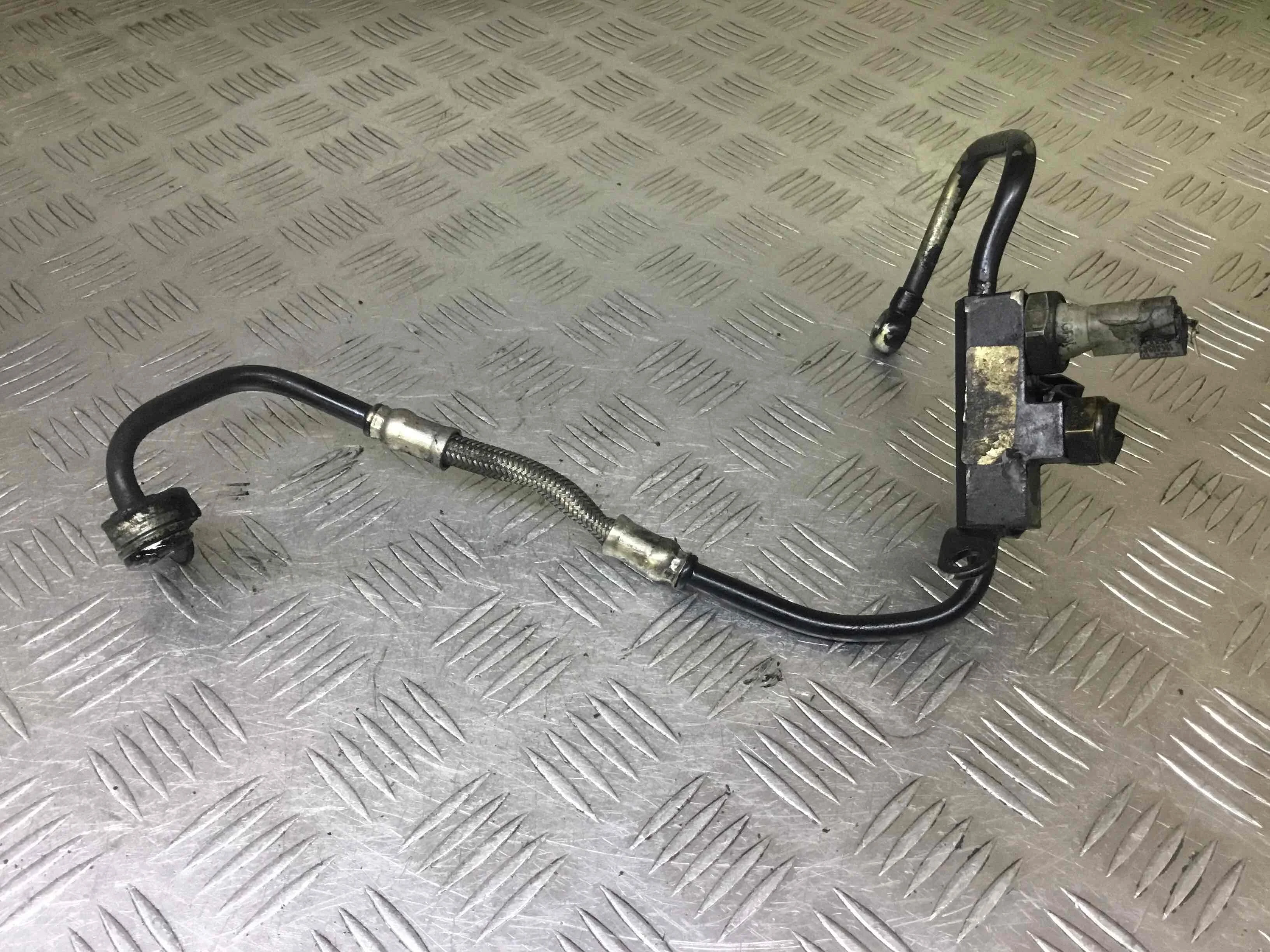 Масляная трубка турбины Audi A4 B5 (1994-1999) дизель 2.5 TDI Механика Седан