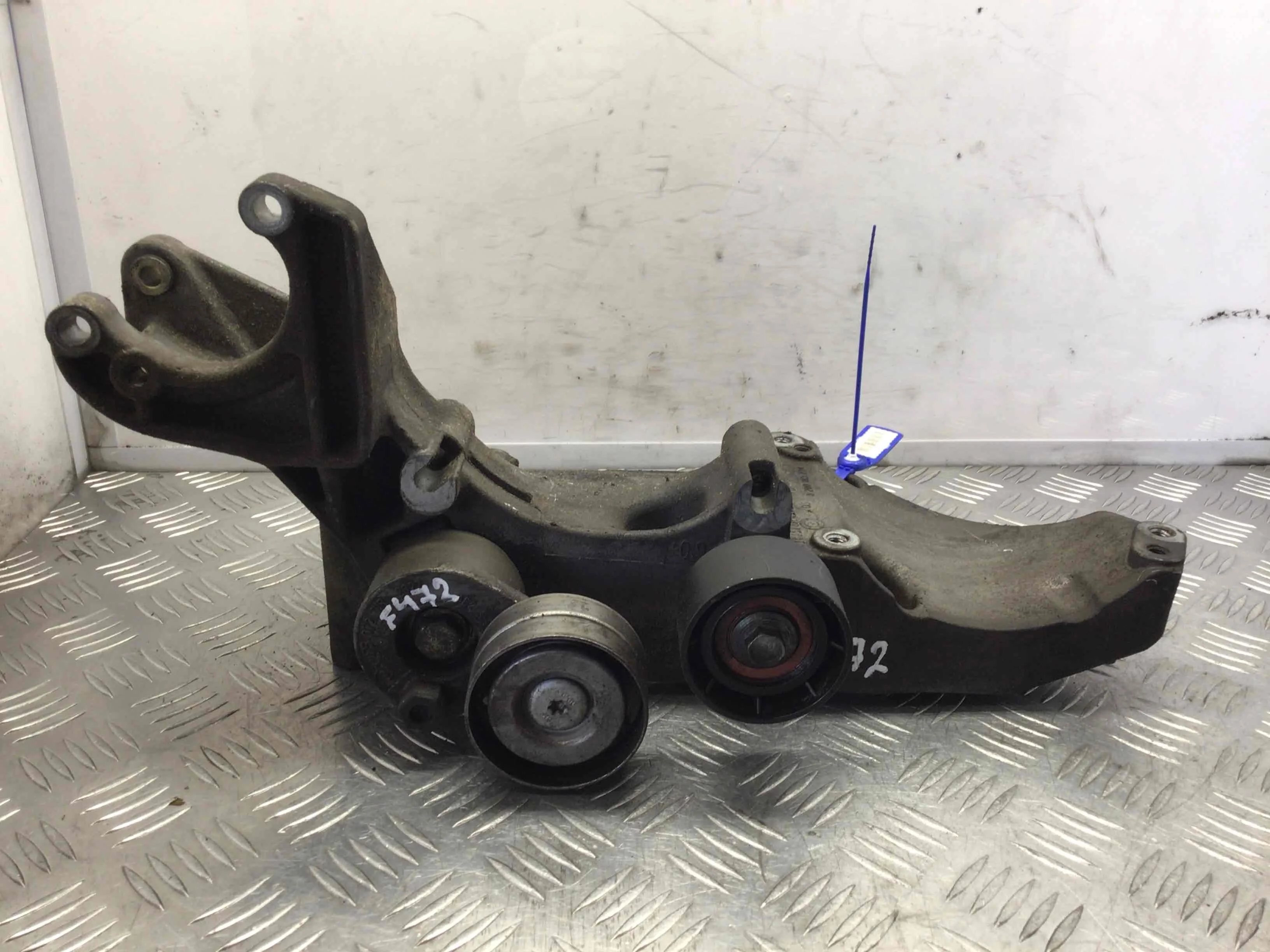 Кронштейн генератора Renault Laguna Laguna II (BG,KG) 2001 - 2007 дизель 1.9 dCI Механика Универсал