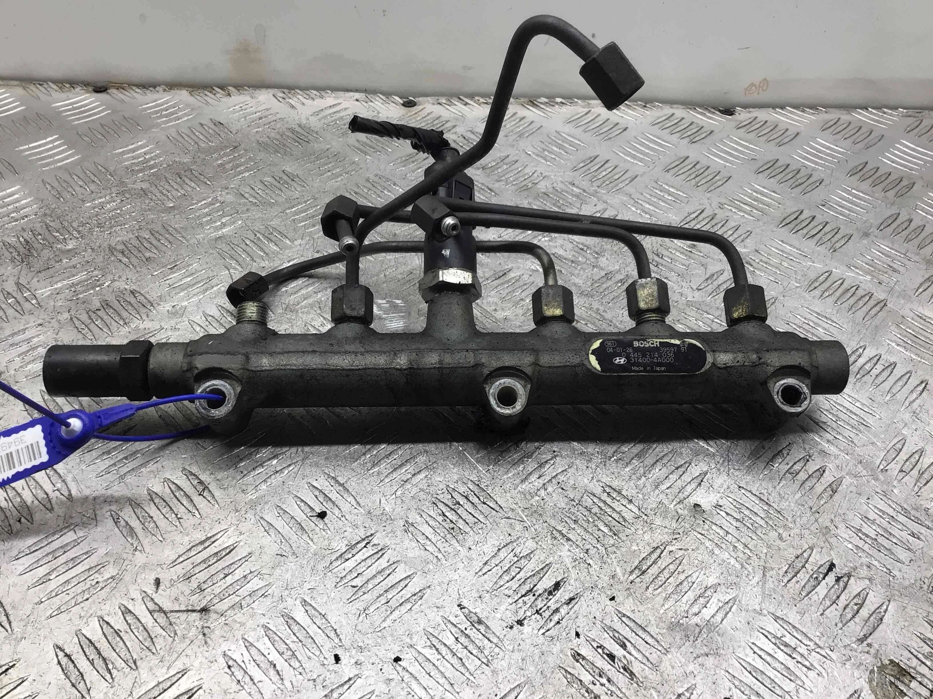 Топливная рампа Kia Sorento 1 поколение (2002-2006) дизель 2.5 CRDi Механика