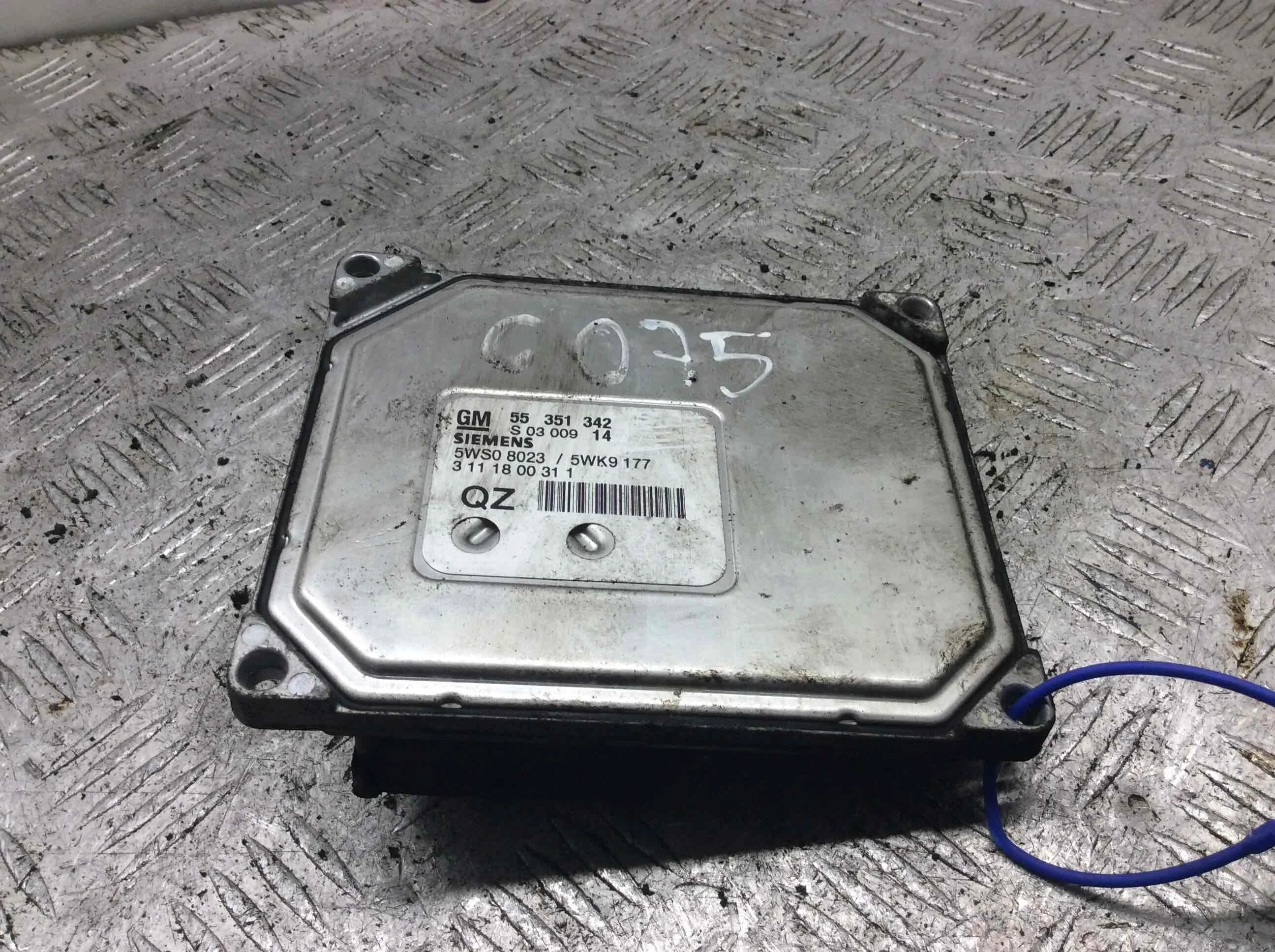 Блок управления двигателем Opel Vectra C (2002-2005) бензин 2.2 i Механика Седан