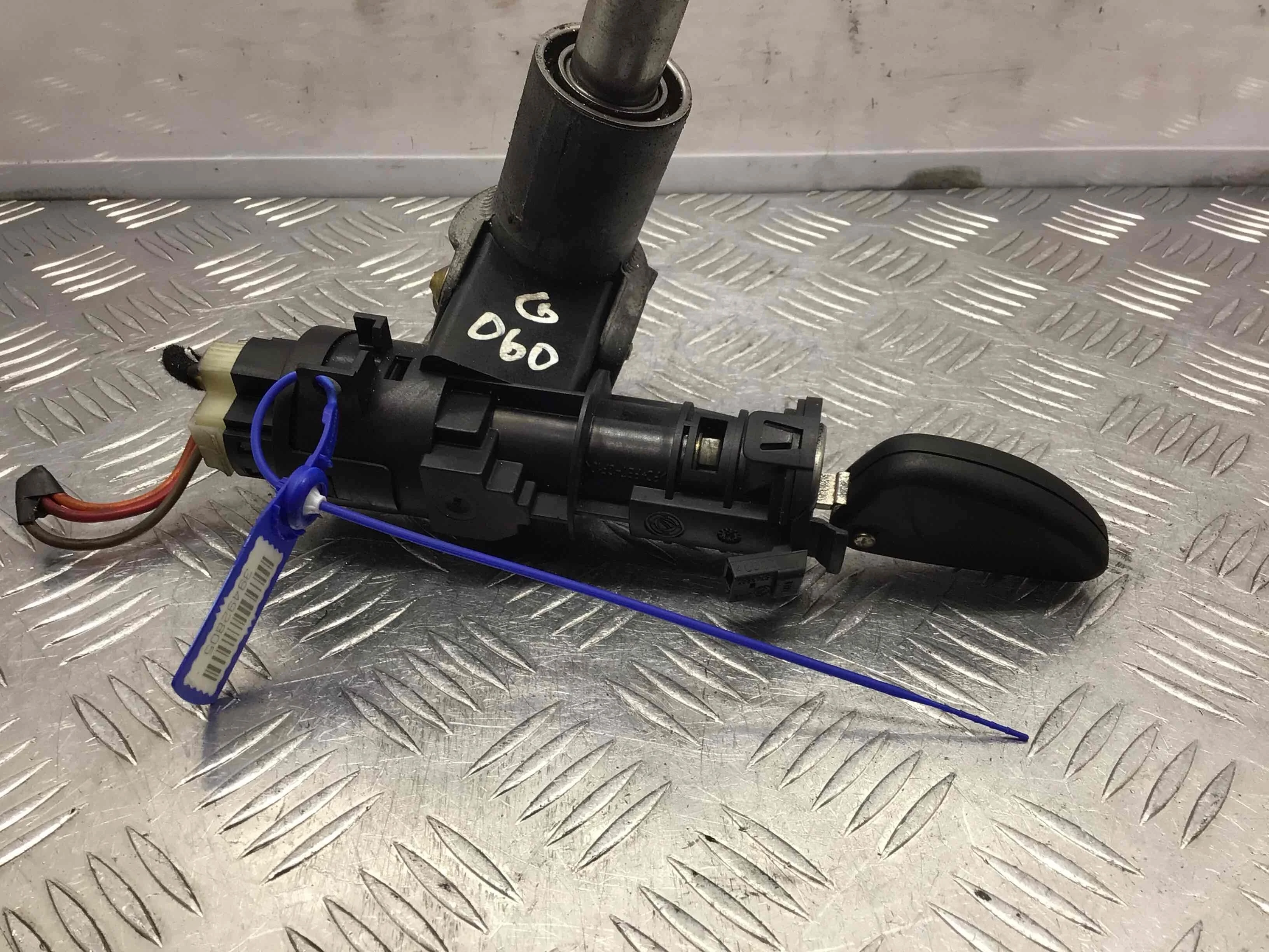 Замок зажигания Alfa Romeo 147 1 поколение 2000 - 2004 дизель 1.9 JTD Механика Седан