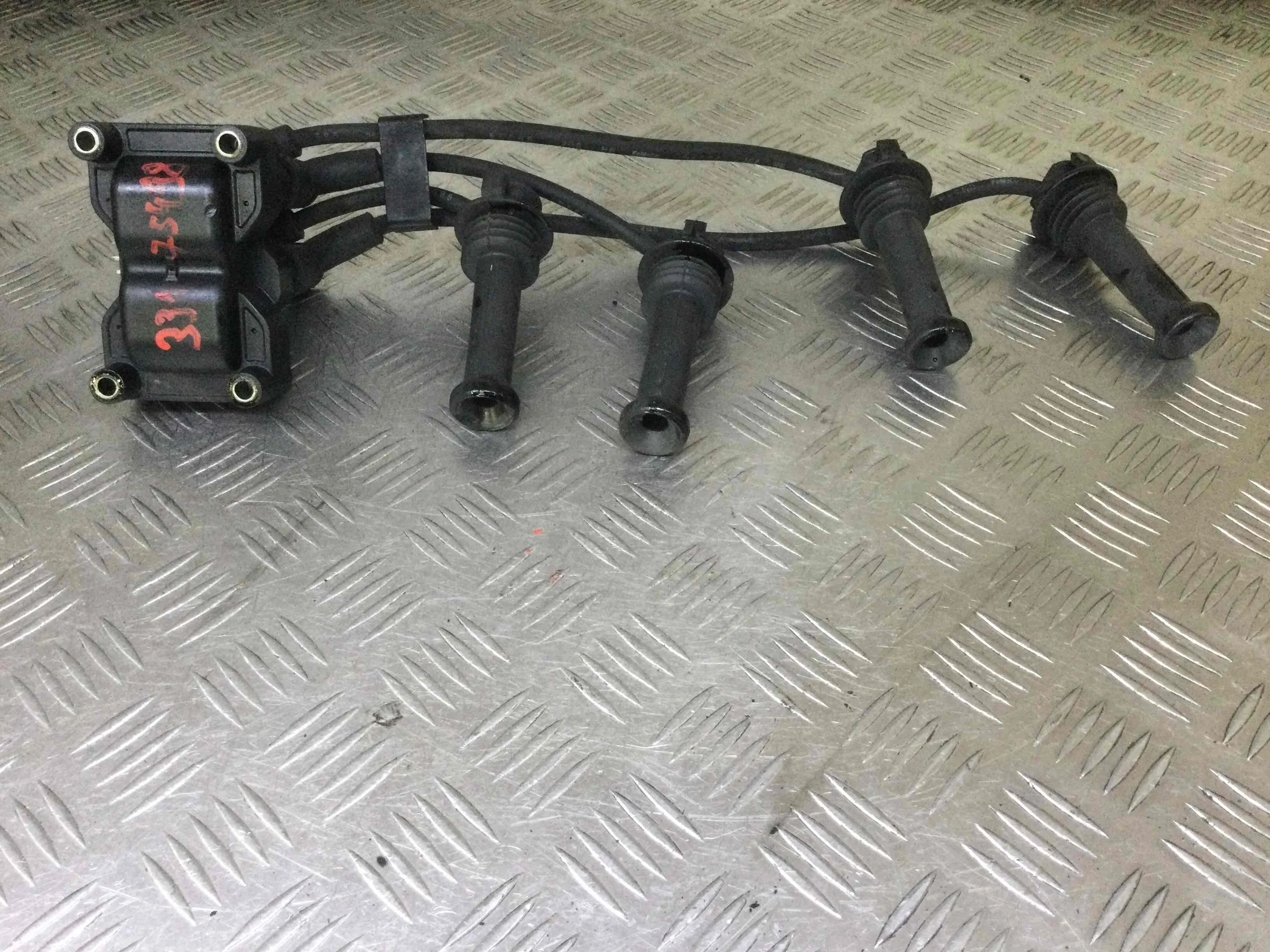 Катушка зажигания Ford Focus 2 поколение (2005-2008) бензин 1.6 i Механика Седан