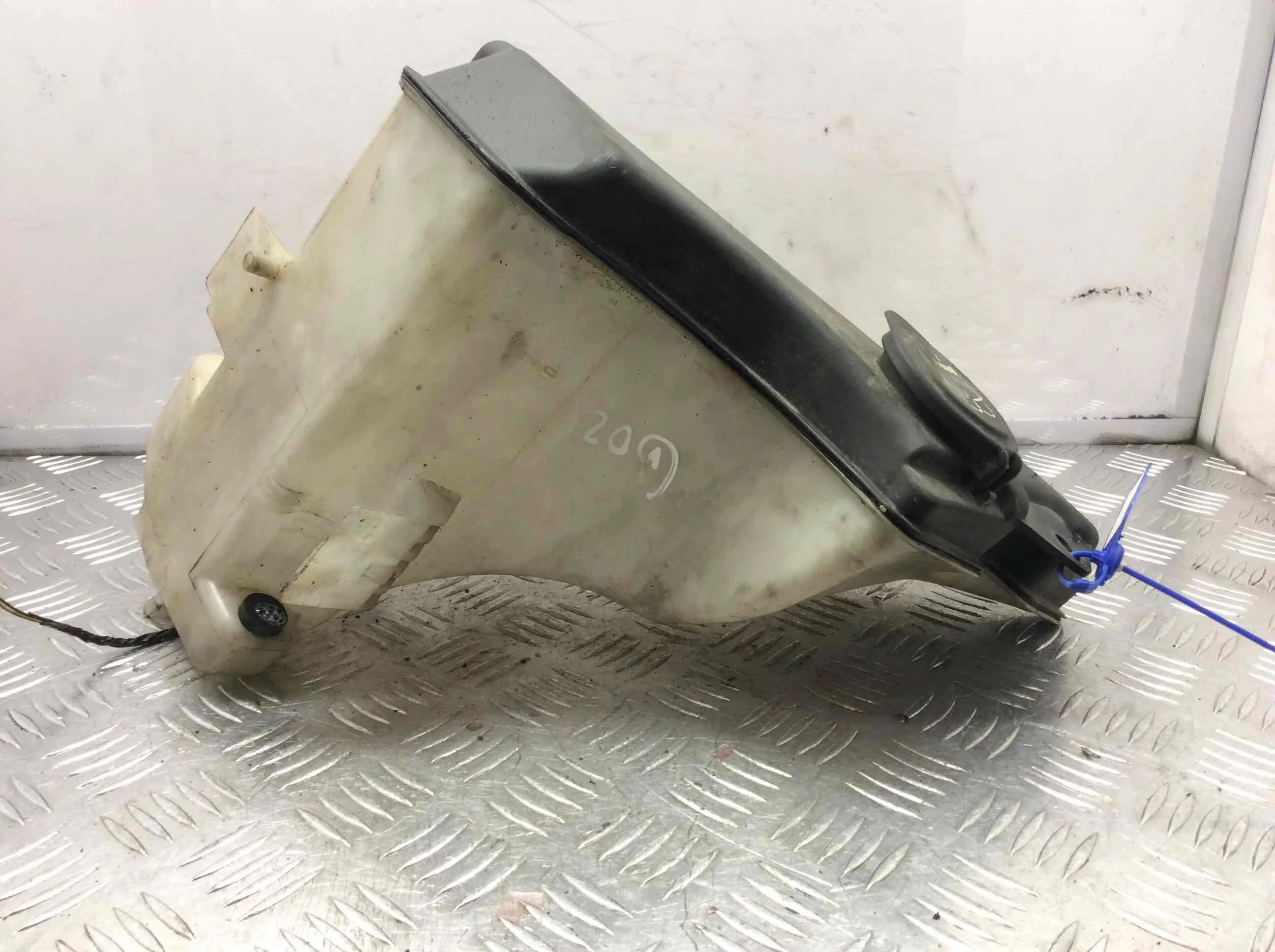 Бачок омывателя BMW 3-Series 3-Series E46 1998 - 2006 бензин 1.8 i Механика Х/б