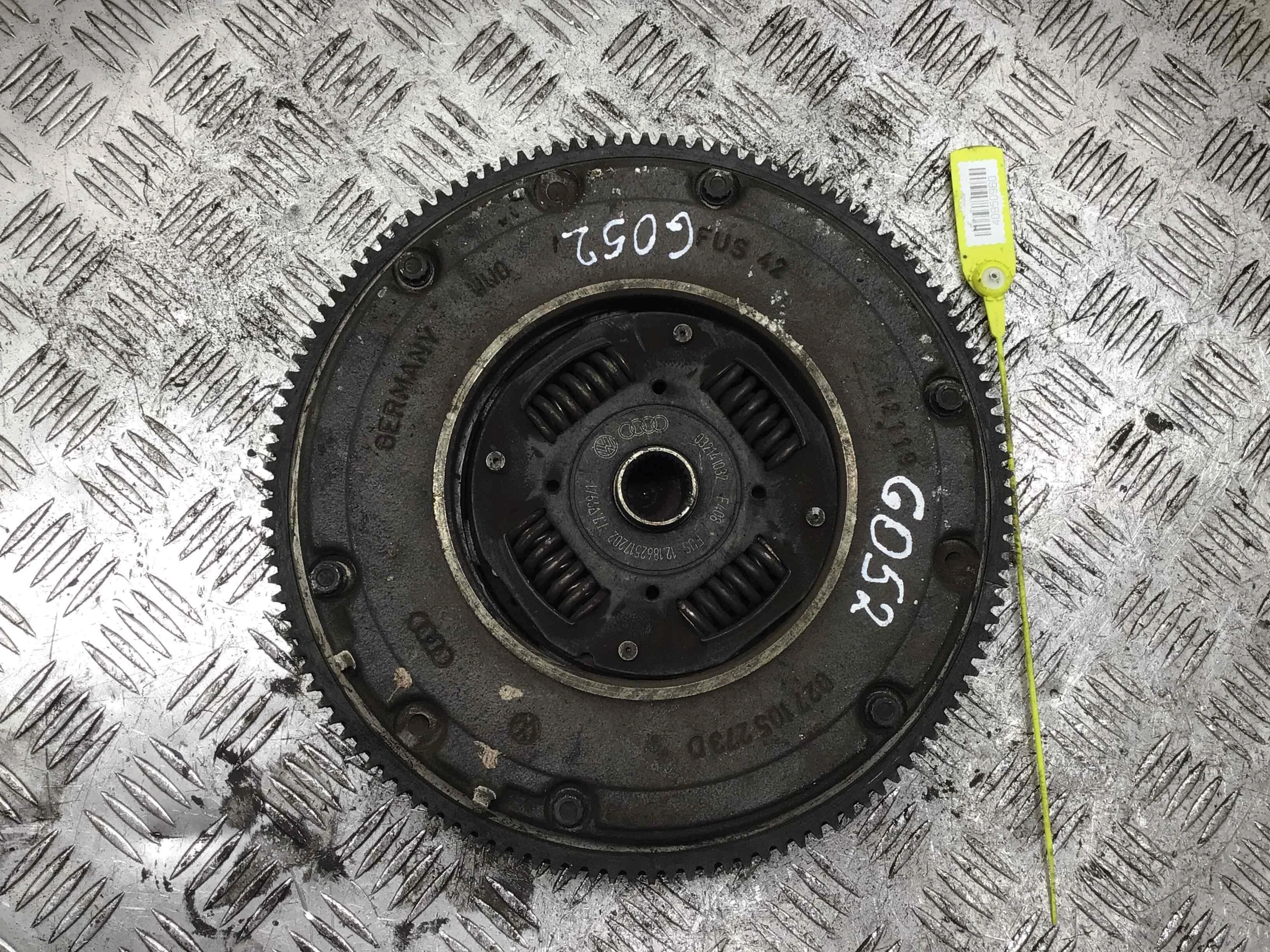 Маховик Volkswagen Golf 4 поколение (1997-2004) бензин 1.4 i Механика Х/б