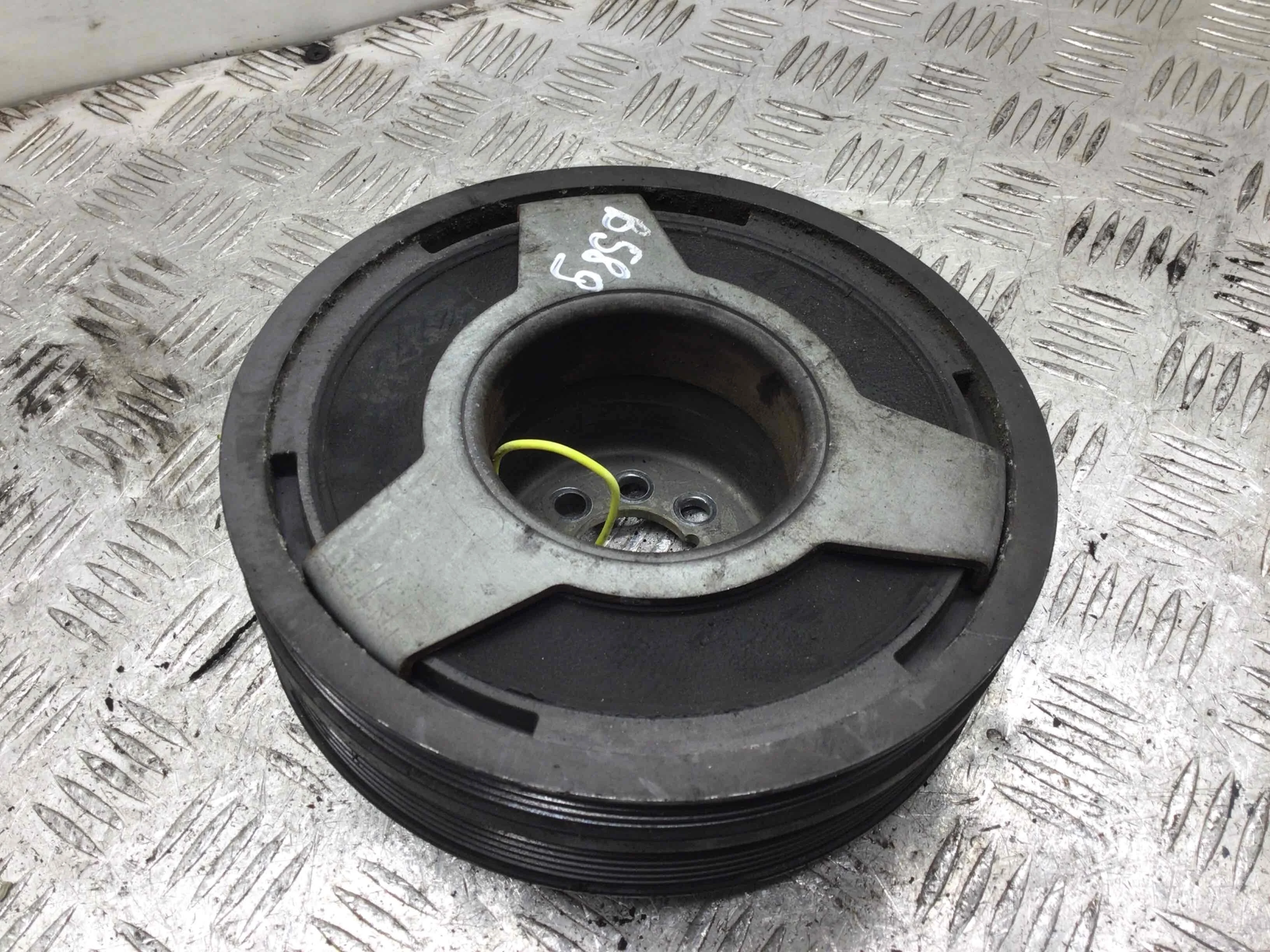 Шкив коленвала Audi A4 B6 (2000-2005) дизель 2.5 TDI Автомат Седан