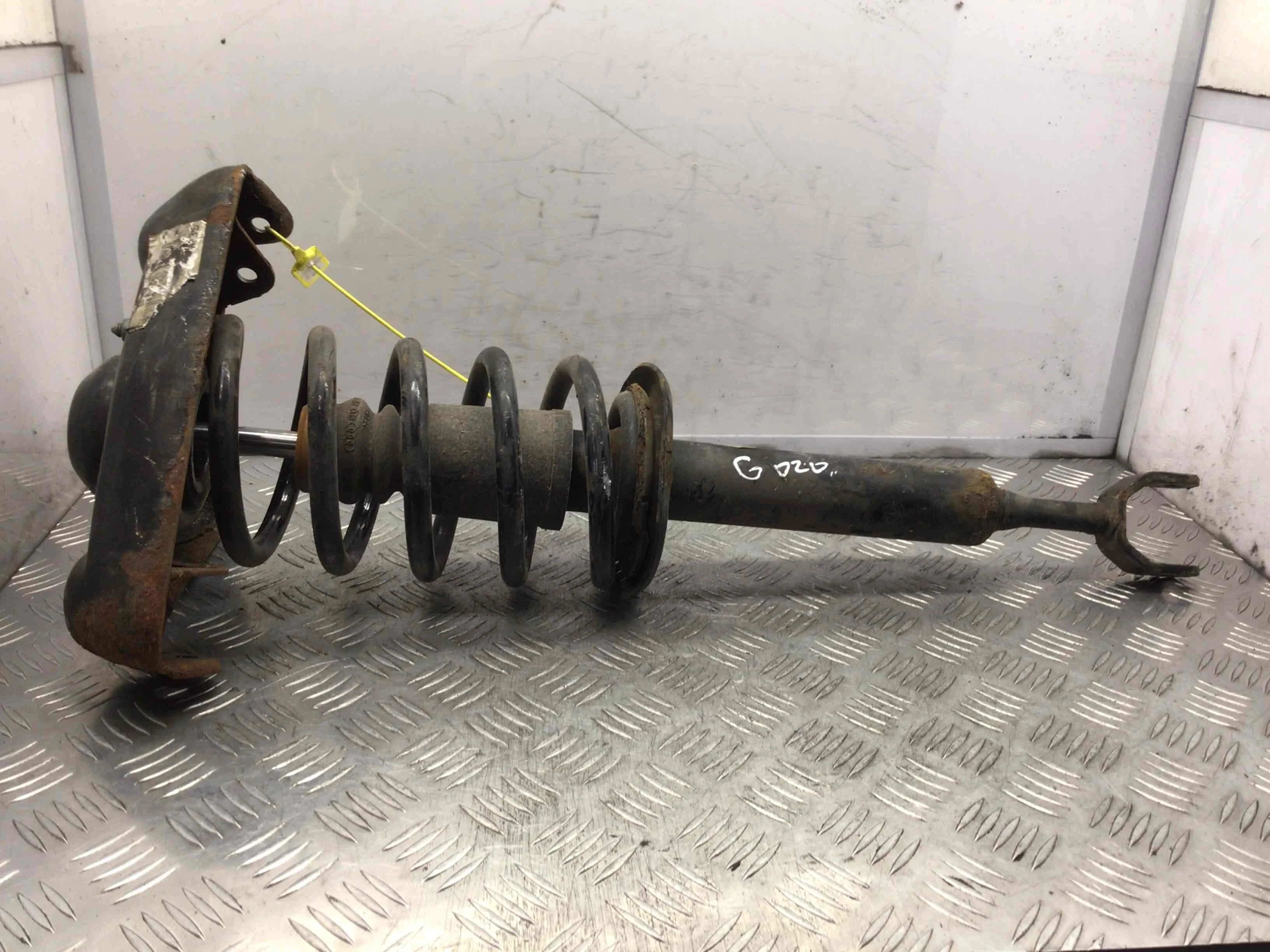 Стойка передняя левая Volkswagen Passat B5 (1996-2000) бензин 1.8 i Автомат Седан