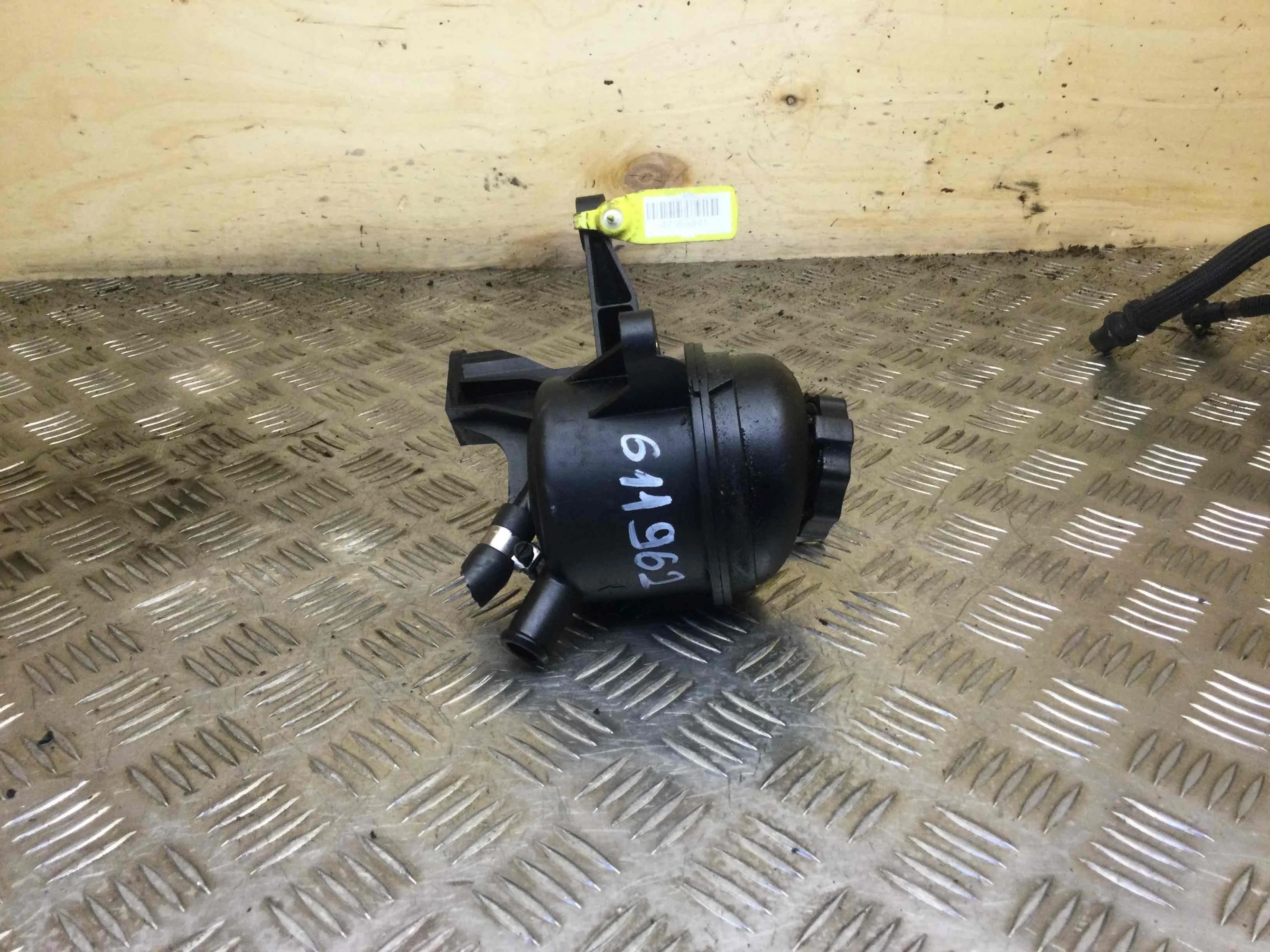 Бачок гидроусилителя Mercedes C-klasse W203/S203/CL203 (2000-2004) дизель 2.2 CDI Автомат Седан