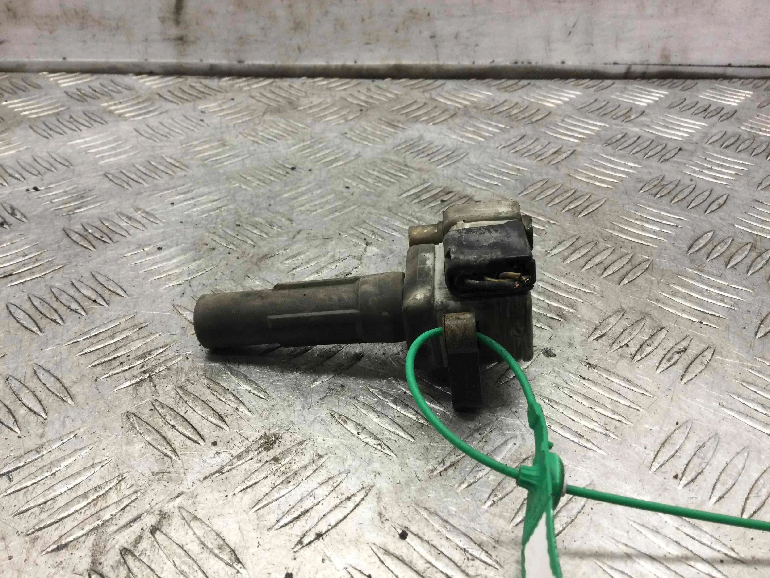 Катушка зажигания Subaru Legacy 3 поколение (1998-2003) бензин 2.0 T Механика Универсал