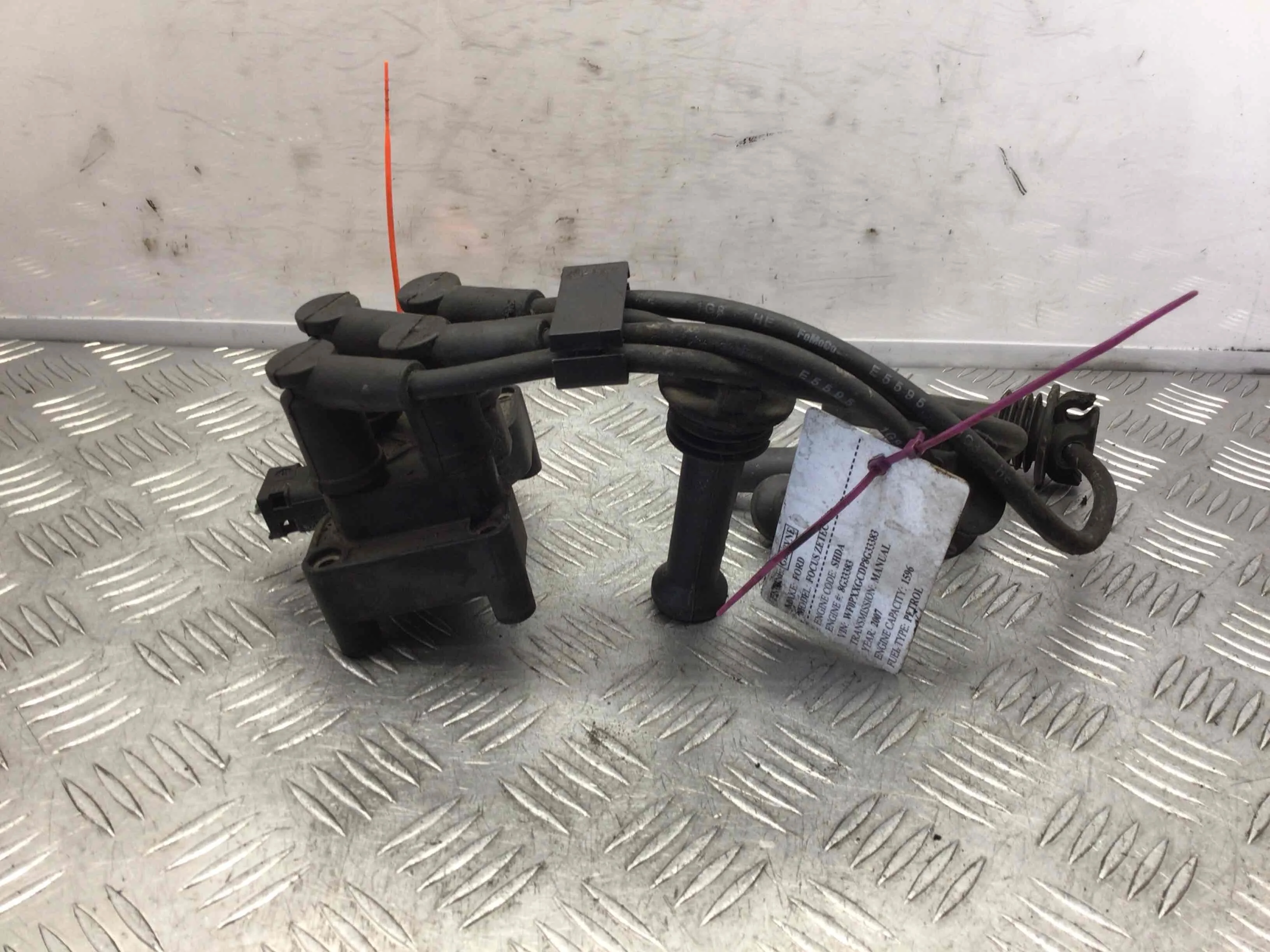 Катушка зажигания Ford Focus 2 поколение (2005-2008) бензин 1.6 i Механика Седан