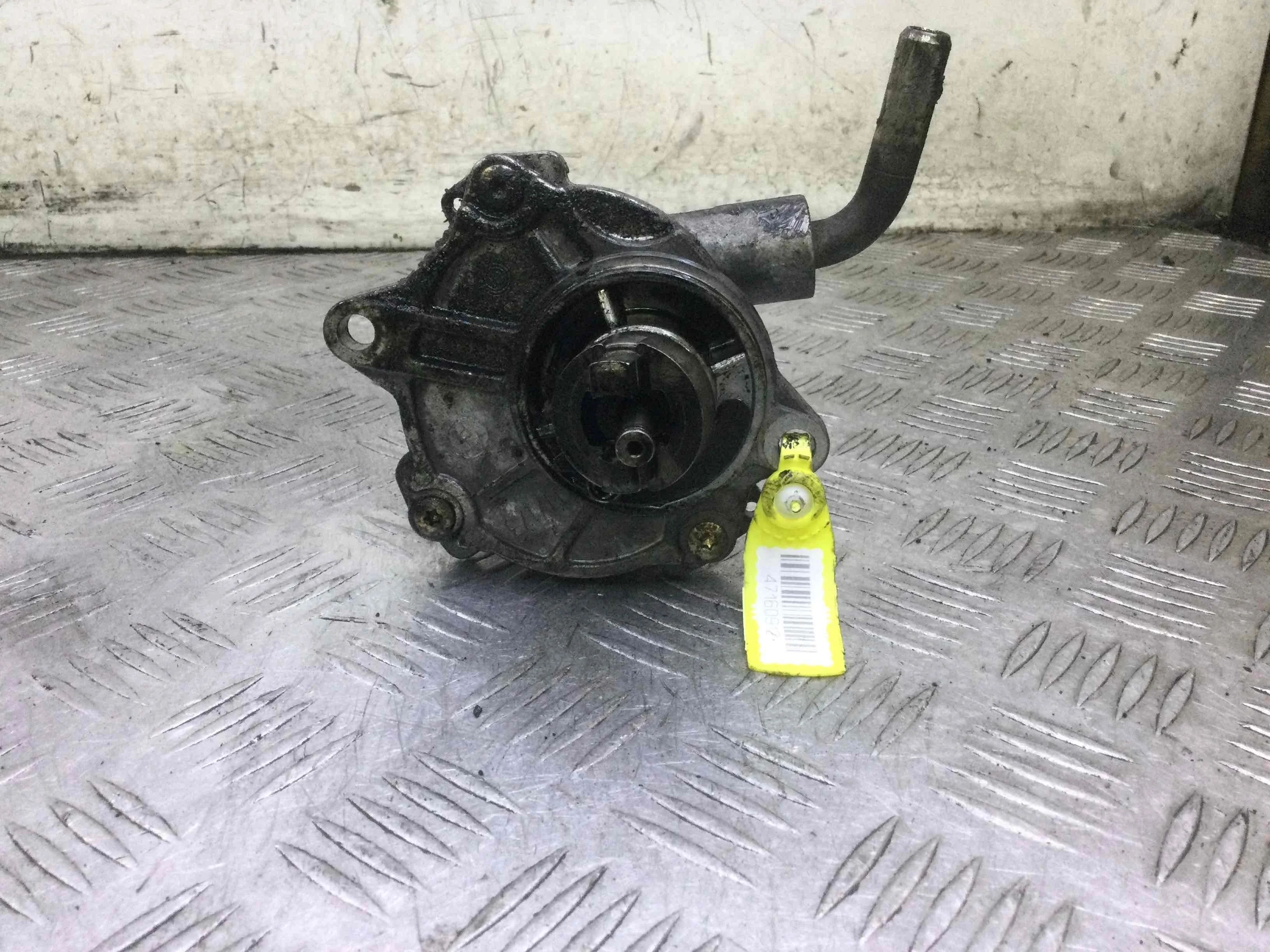 Насос вакуумный Mercedes C-klasse W203/S203/CL203 (2000-2004) дизель 2.2 CDI Автомат Седан