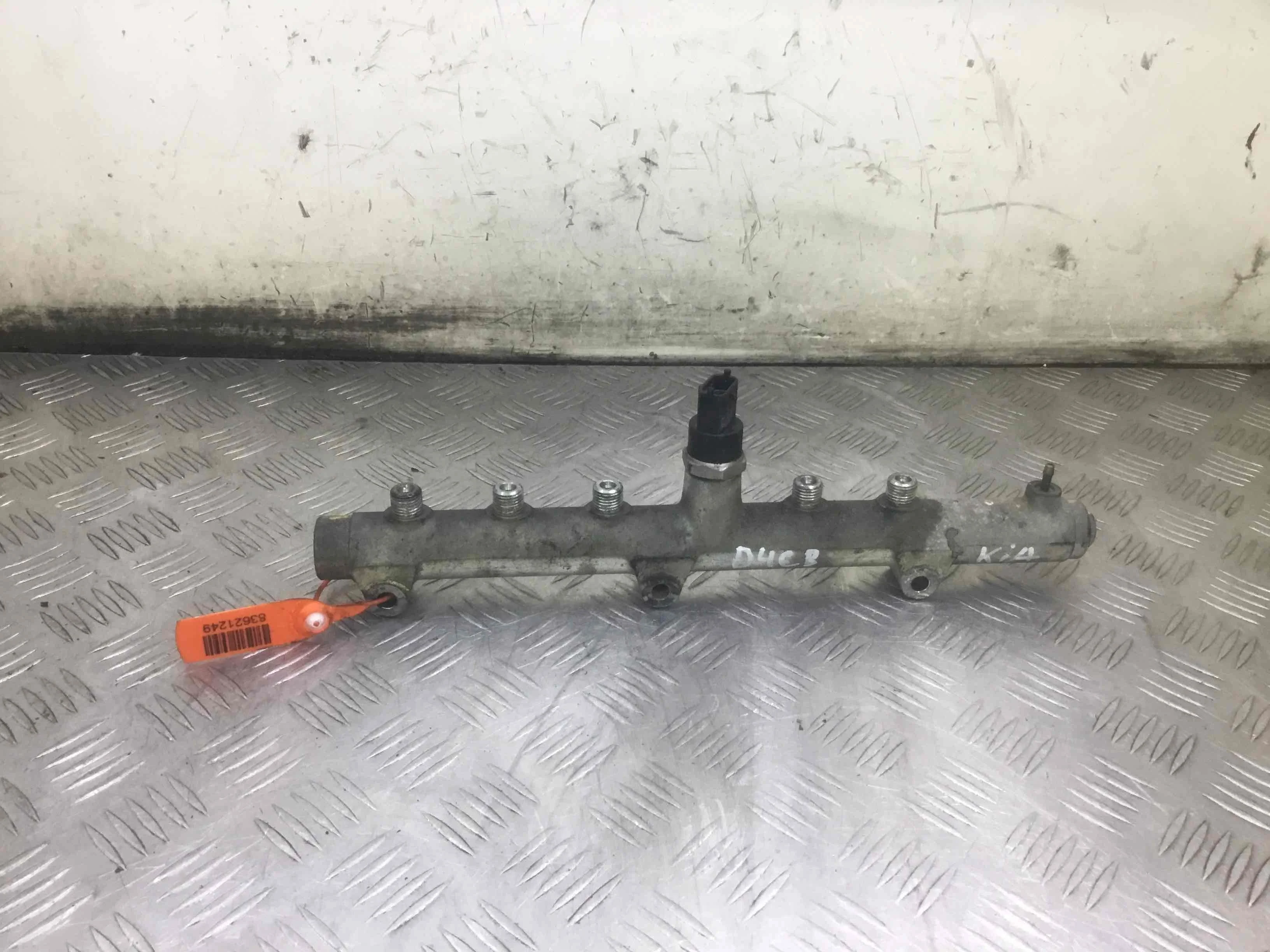 Топливная рампа Kia Sorento 1 поколение (2002-2006) дизель 2.5 CRDi Автомат