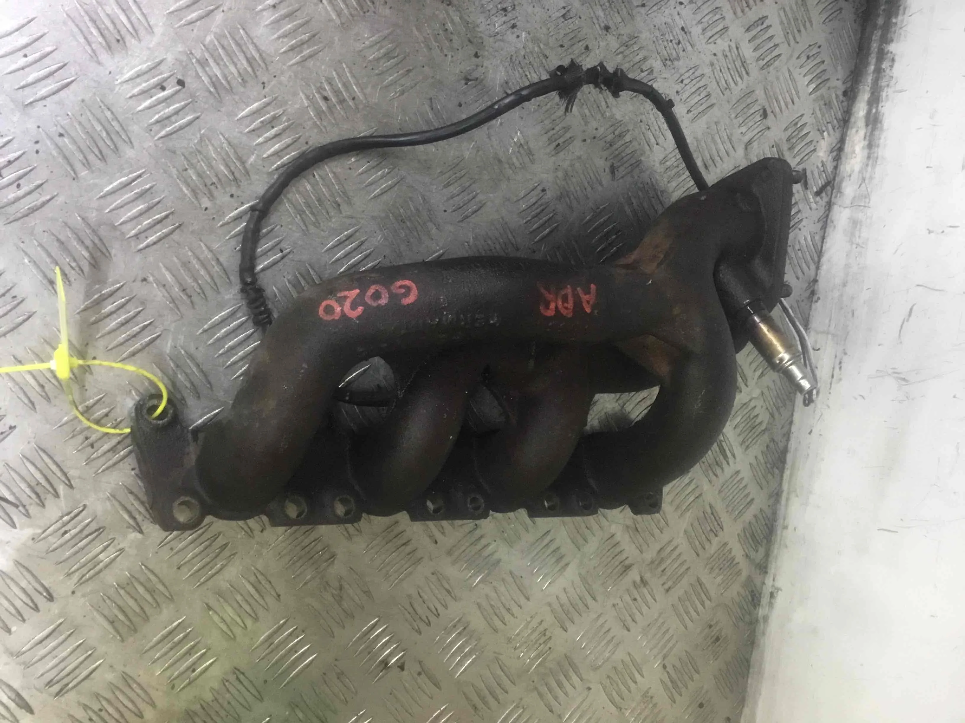 Коллектор выпускной Volkswagen Passat B5 (1996-2000) бензин 1.8 i Автомат Седан