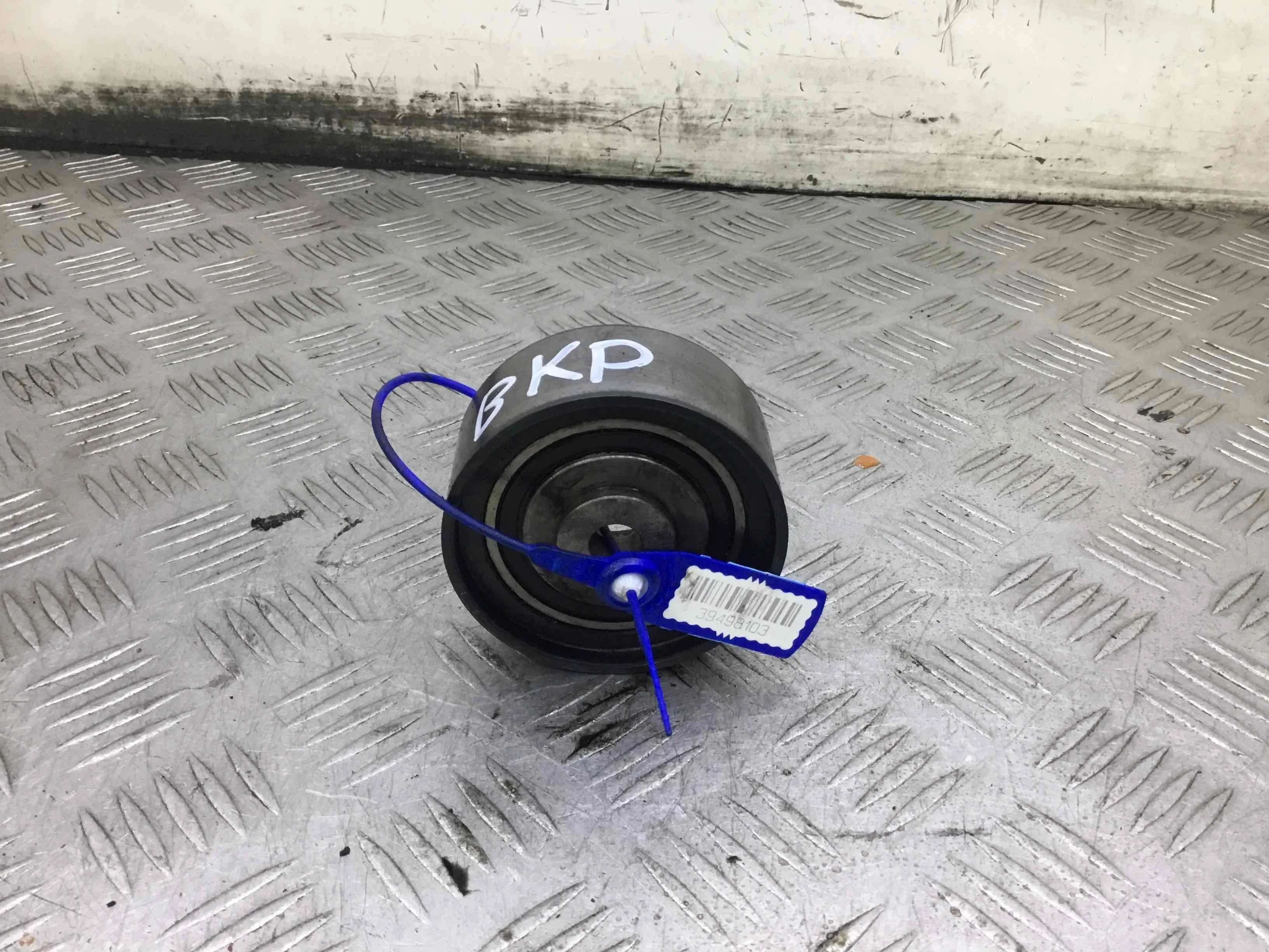 Ролик натяжителя Volkswagen Passat B6 (2005-2010) дизель 2.0 TDI Механика Универсал