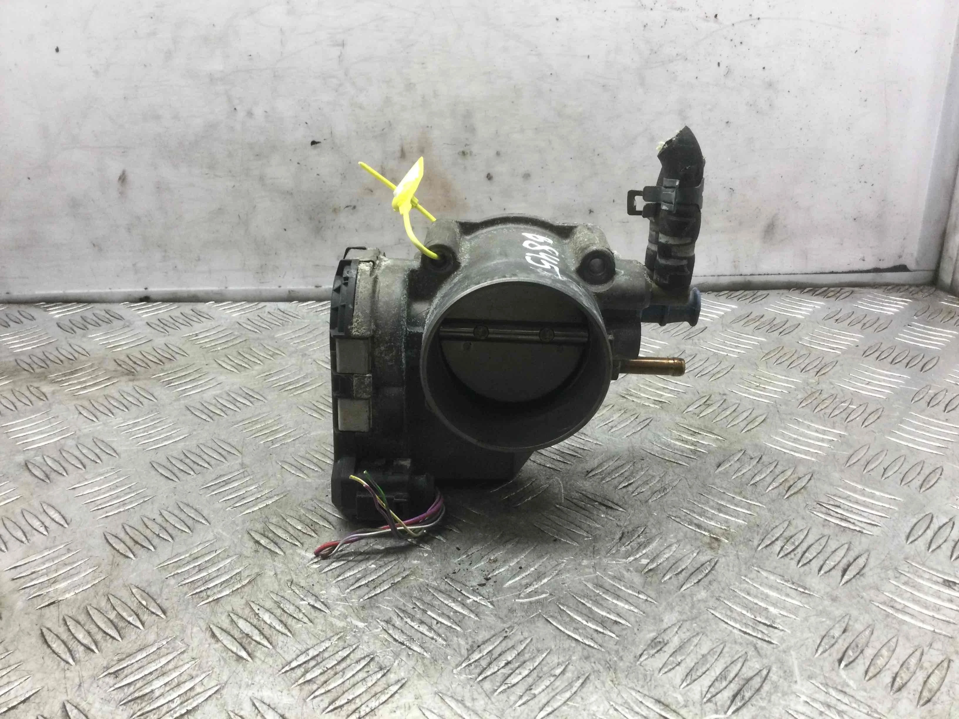 Заслонка дроссельная Audi A4 B6 (2000-2005) бензин 3.0 i Механика Седан