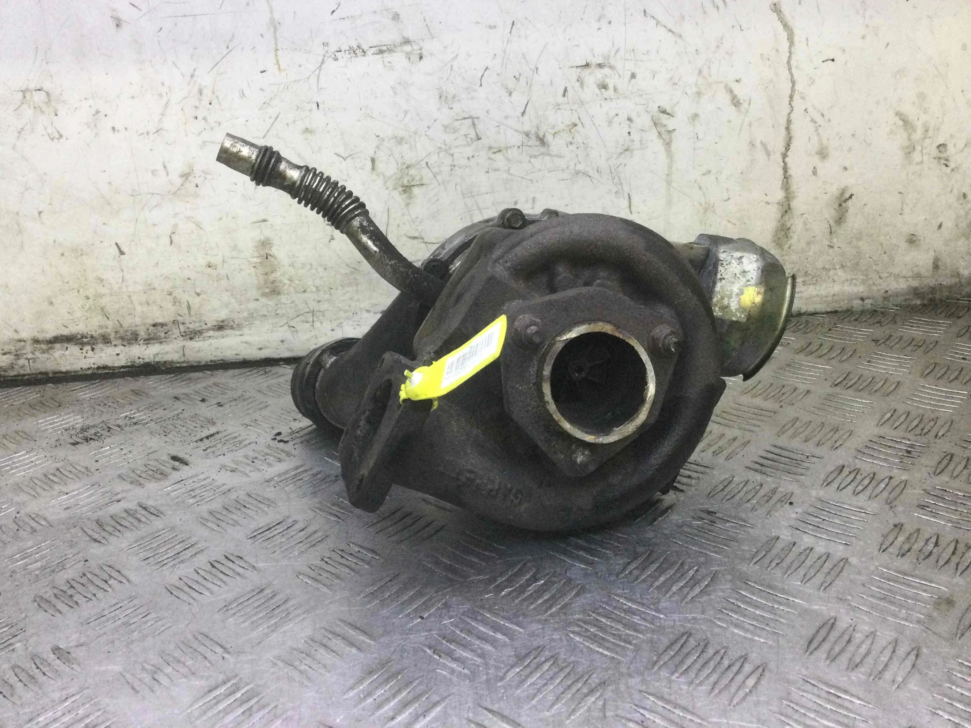 Турбина Audi A4 B6 (2000-2005) дизель 2.5 TDI Механика Седан