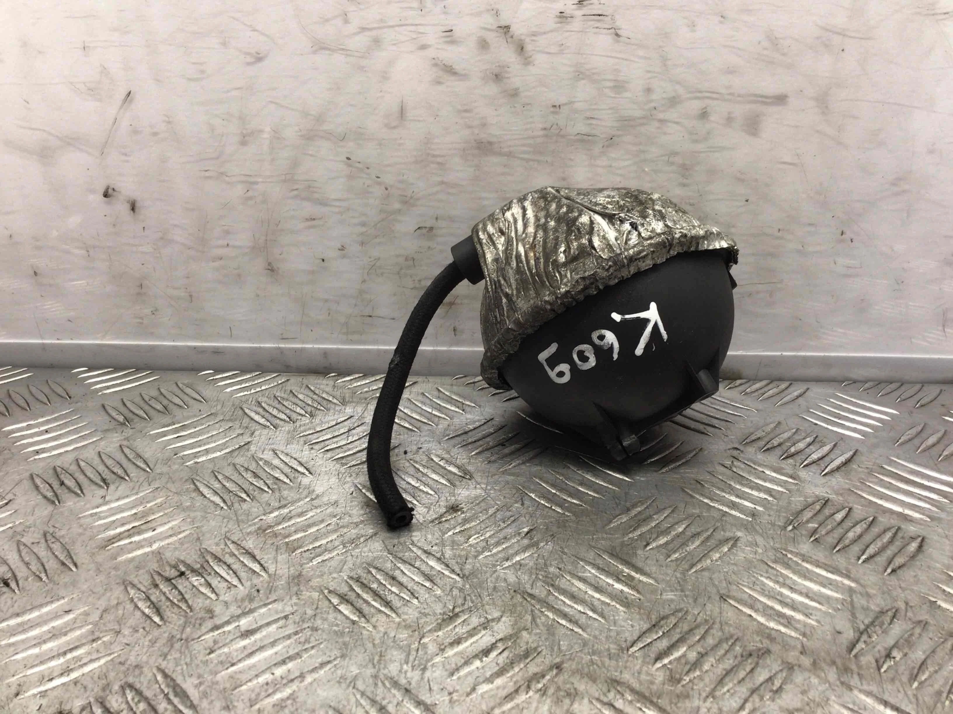 Вакуумный ресивер Skoda Superb 1 поколение (2001-2006) дизель 2.0 TDI Механика