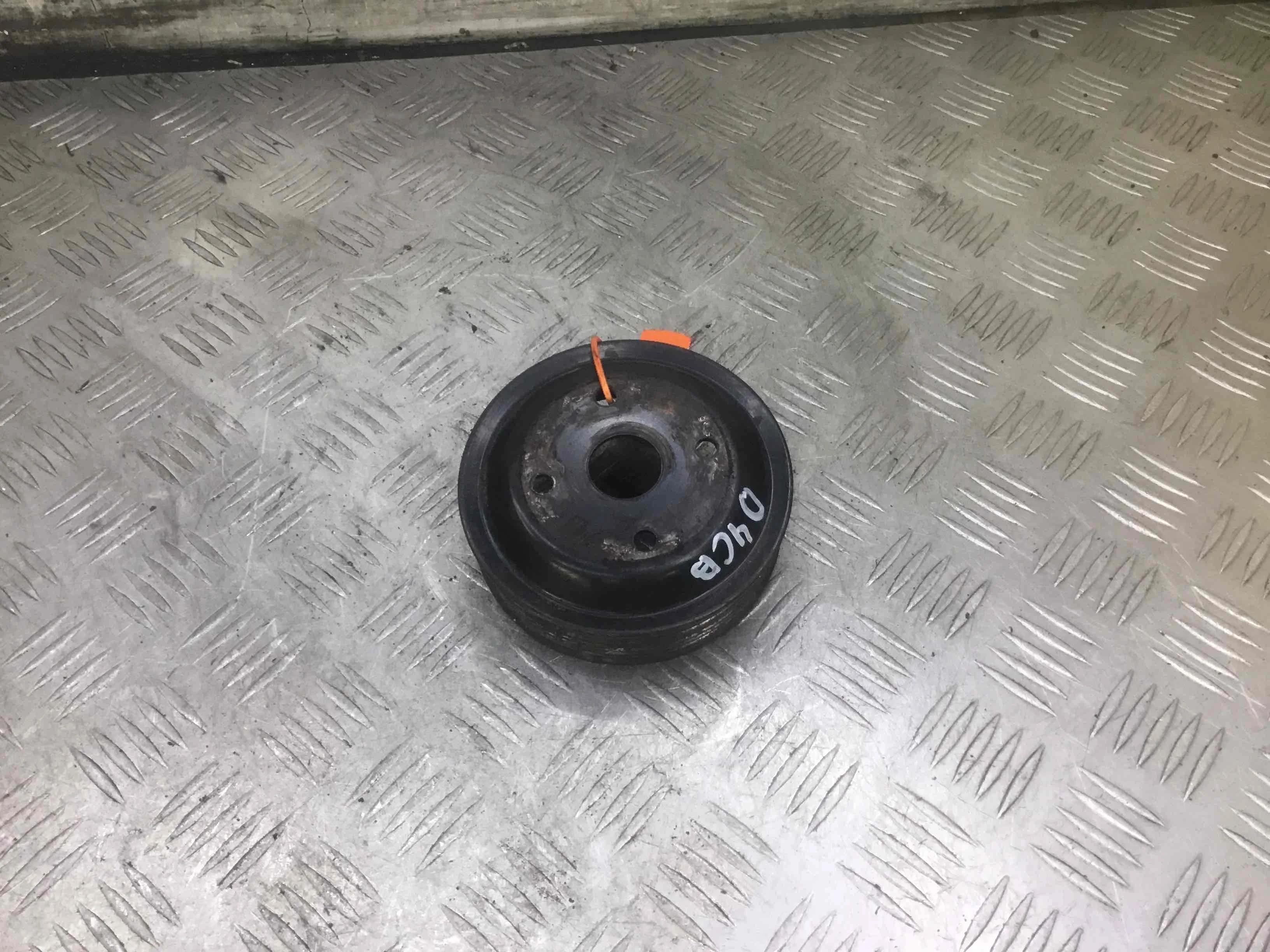 Шкив помпы Kia Sorento 1 поколение (2002-2006) дизель 2.5 CRDi Автомат