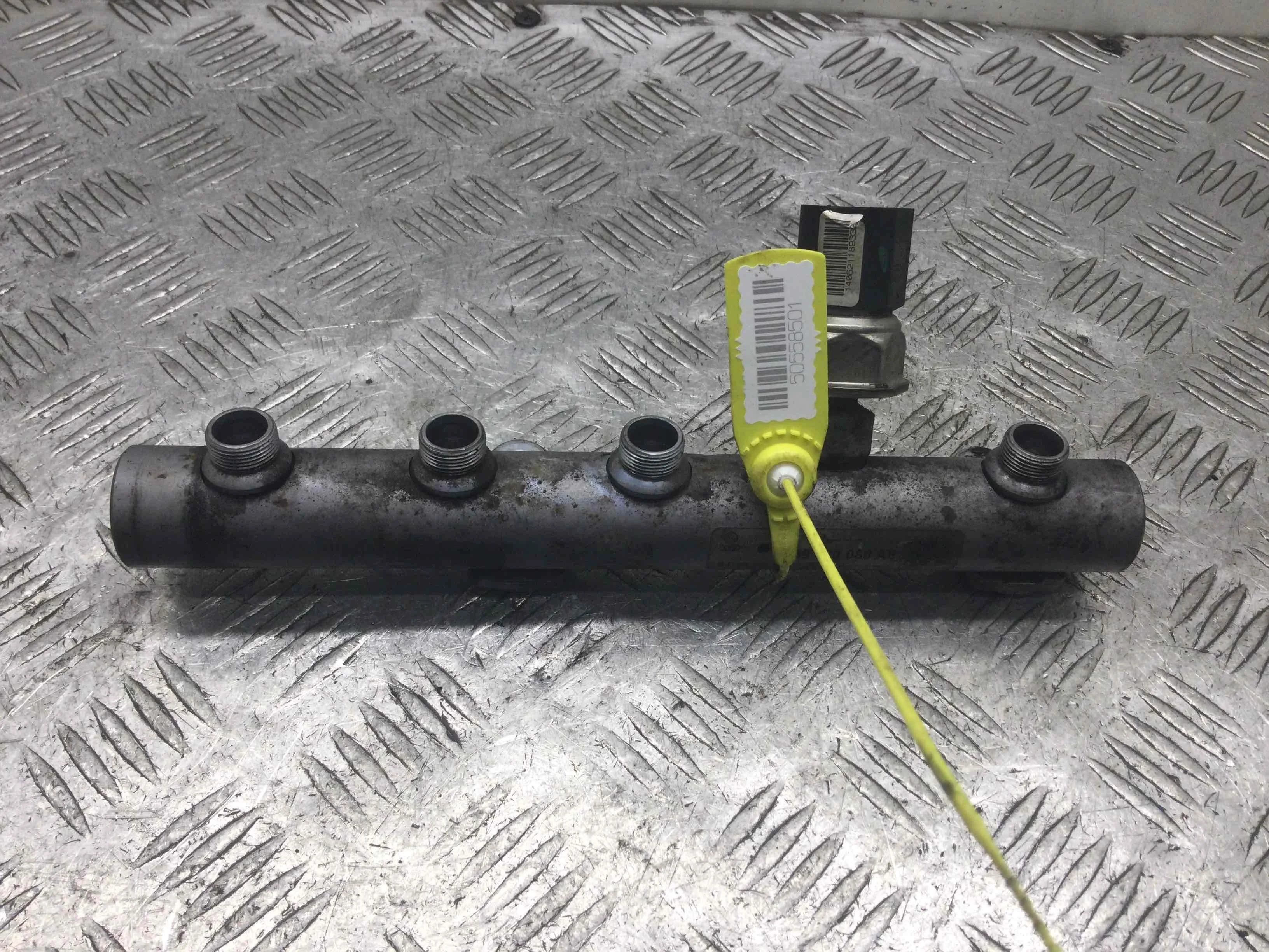 Топливная рампа Audi A6 C6/4F (2004-2008) дизель 3.0 TDI Механика Универсал