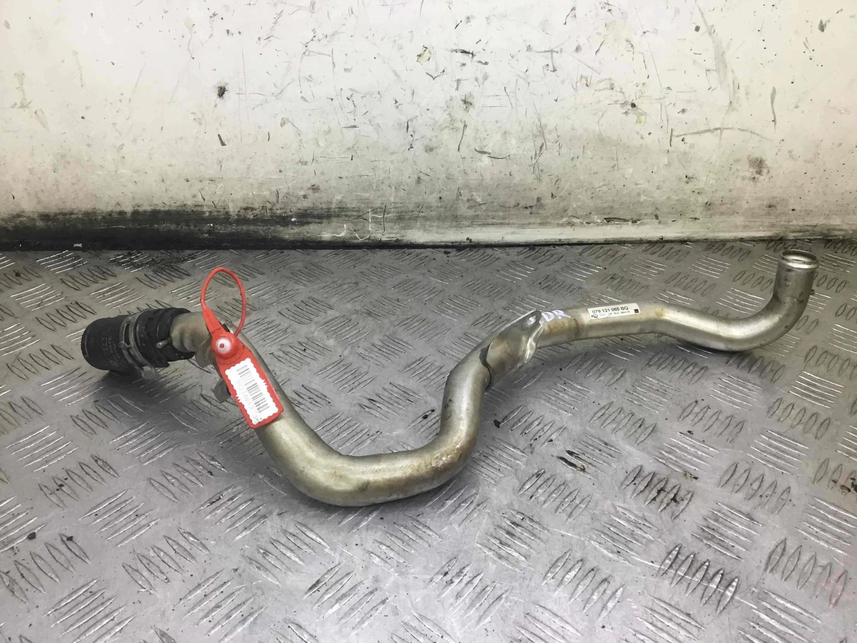 Трубка охлаждающей жидкости металлическая Audi A8 A8 D4 (4H2) 2009 - 2018 бензин 4.2  Автомат Седан