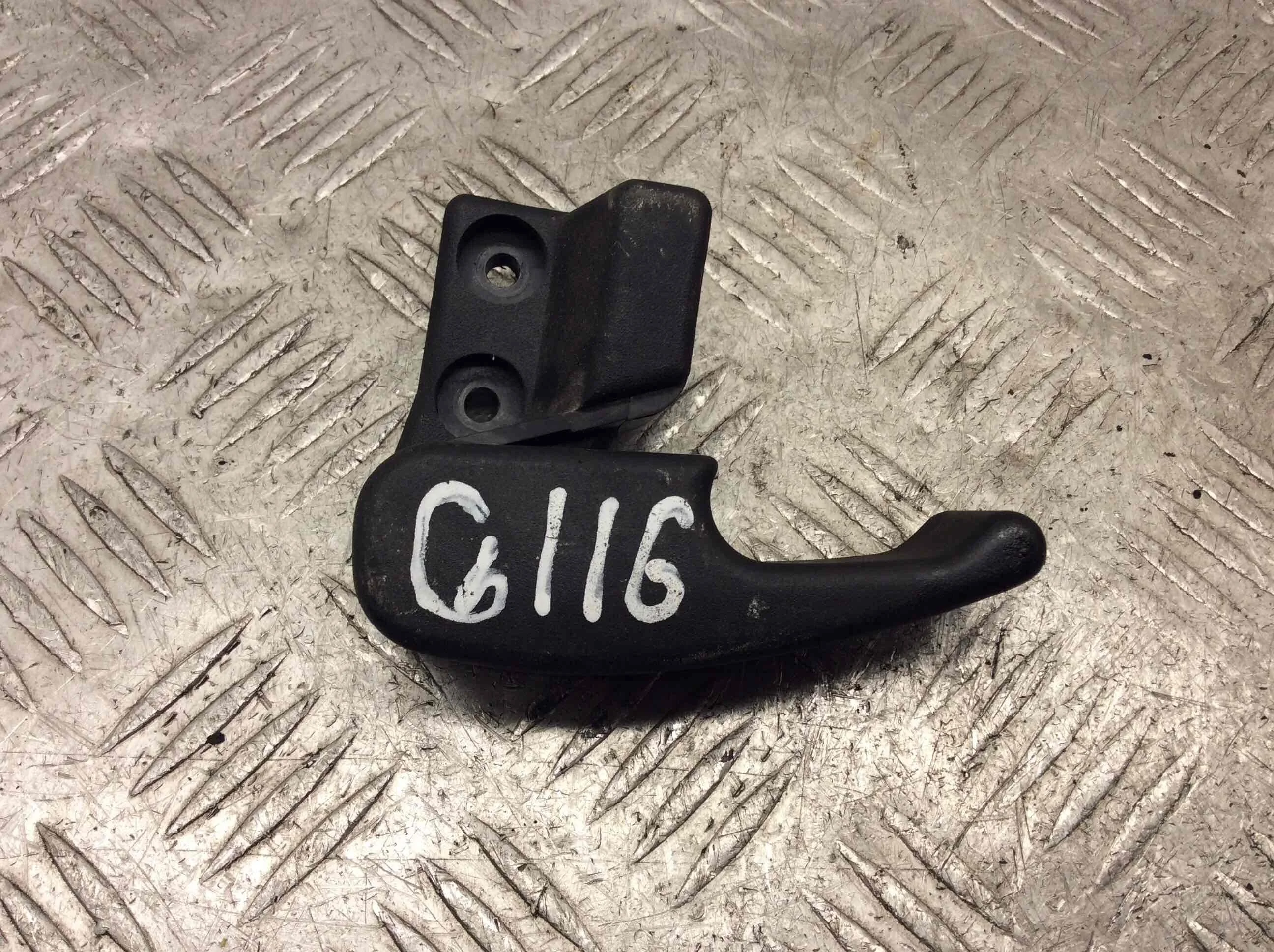 Ручка открывания капота Volkswagen Golf 3 поколение (1991-1997) дизель 1.9 D Механика Х/б