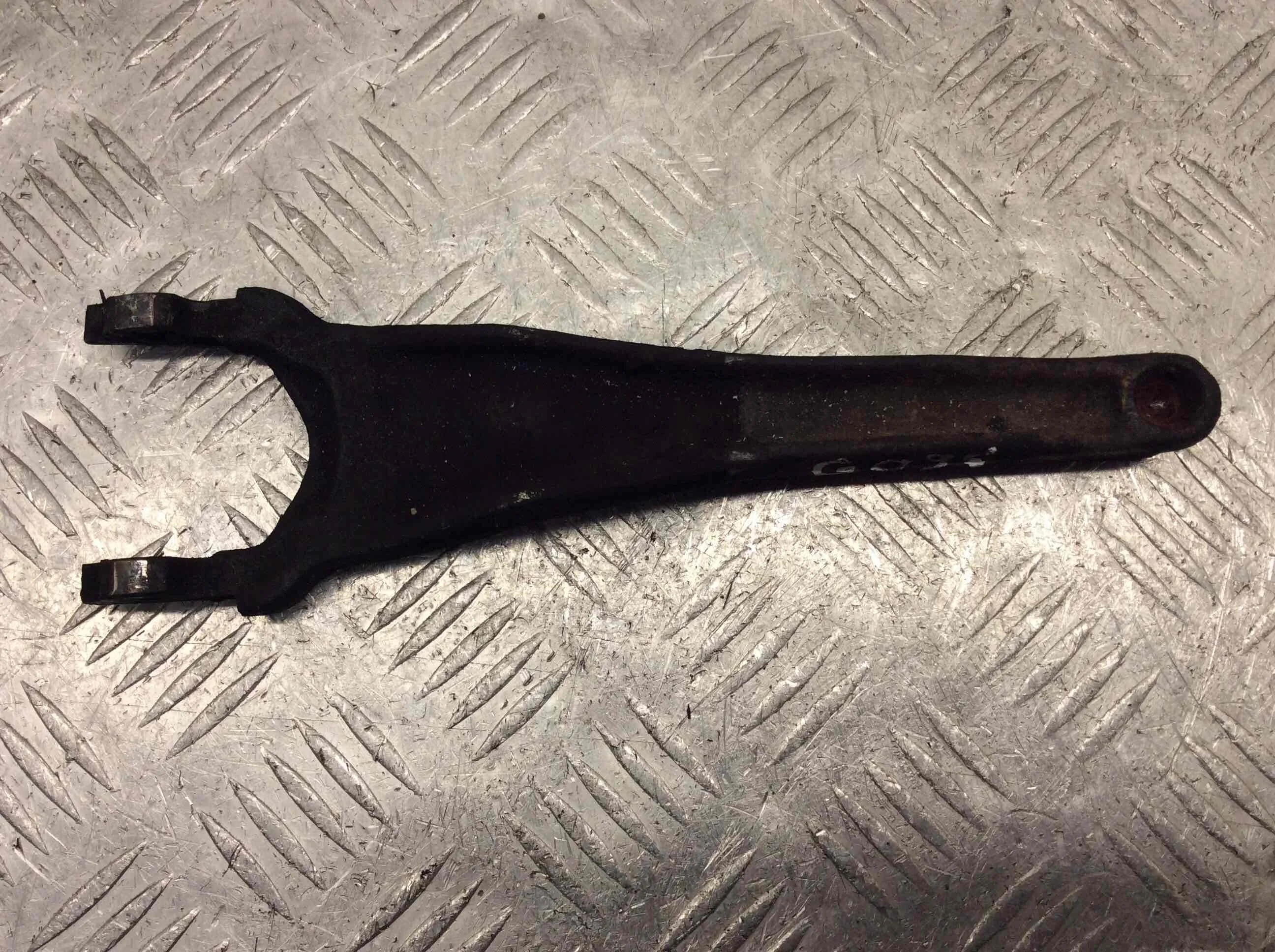 Вилка сцепления Mitsubishi Colt 5 поколение 1995 - 2003 бензин 1.3 i Механика Купе