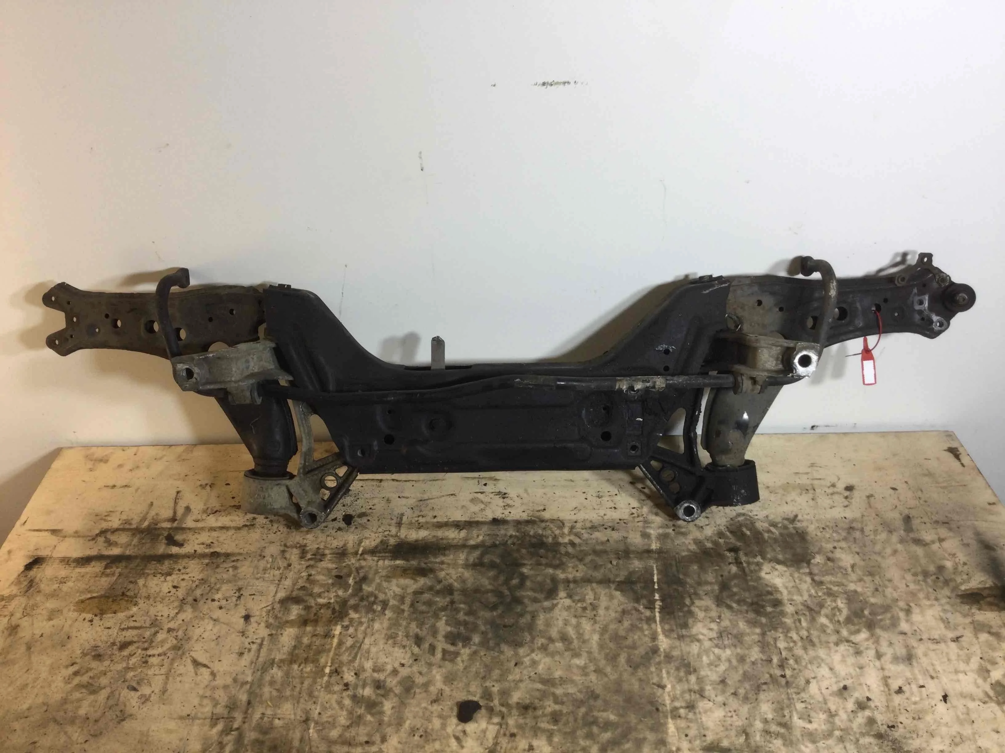 Балка подвески передняя (подрамник) Volkswagen Fox 1 поколение (2003-2009) бензин 1.2 i Механика Седан