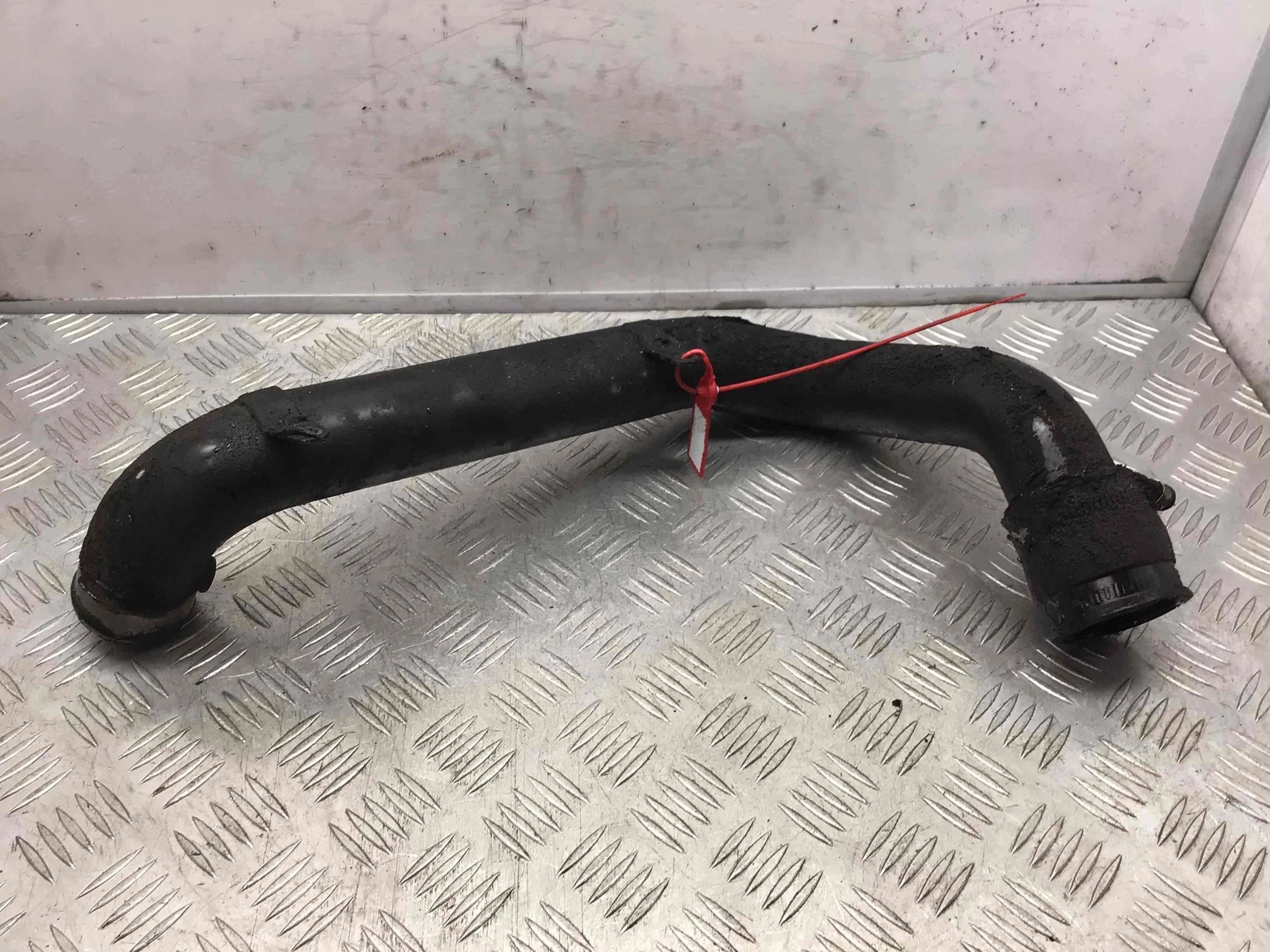 Патрубок интеркулера Audi A6 C5/4B (1997-2004) дизель 2.5 TDI Автомат Седан