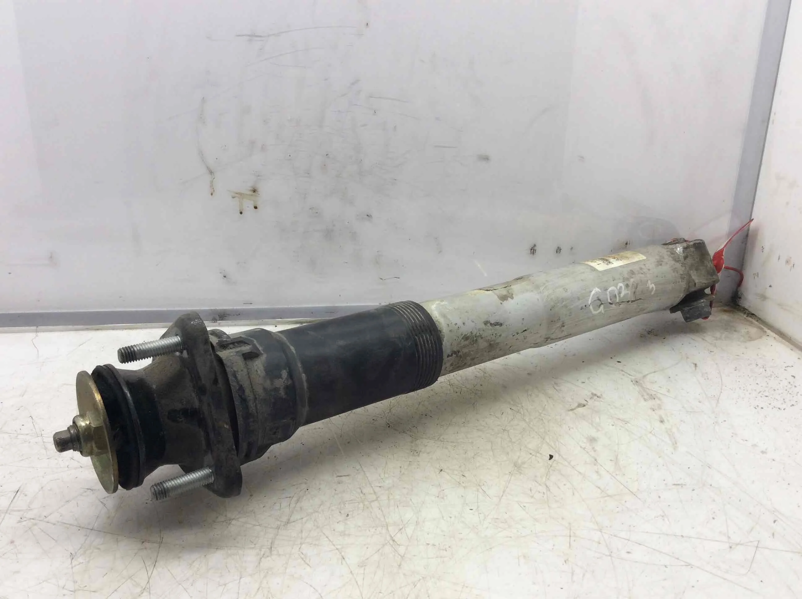 Амортизатор задний BMW 5-Series 5-Series E39 1995 - 2004 бензин 2.5 i Механика Универсал