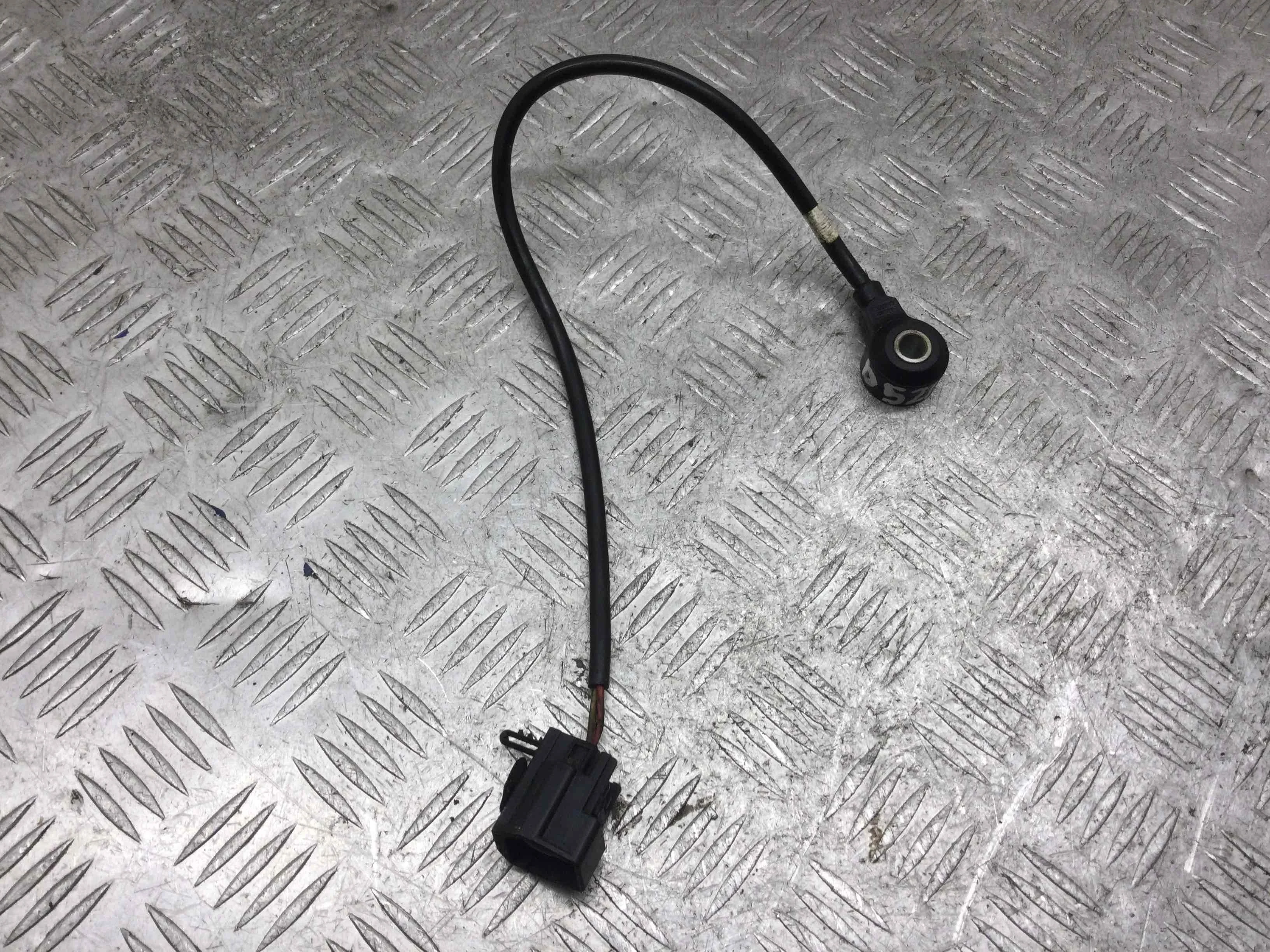 Датчик детонации Ford C-MAX 1 поколение [рестайлинг] (2007-2010) бензин 1.6 i Механика Минивэн