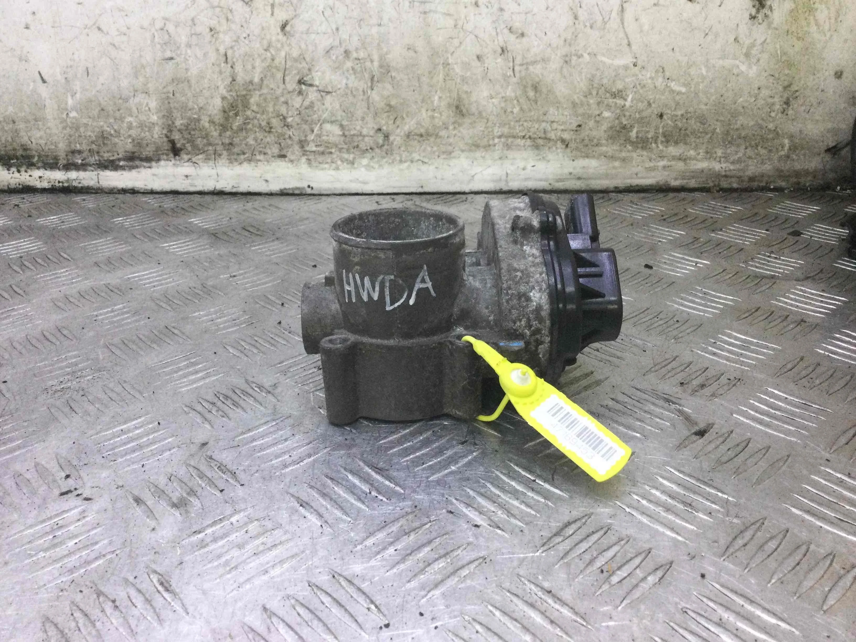 Заслонка дроссельная Ford Focus 2 поколение (2005-2008) бензин 1.6 i Автомат Х/б