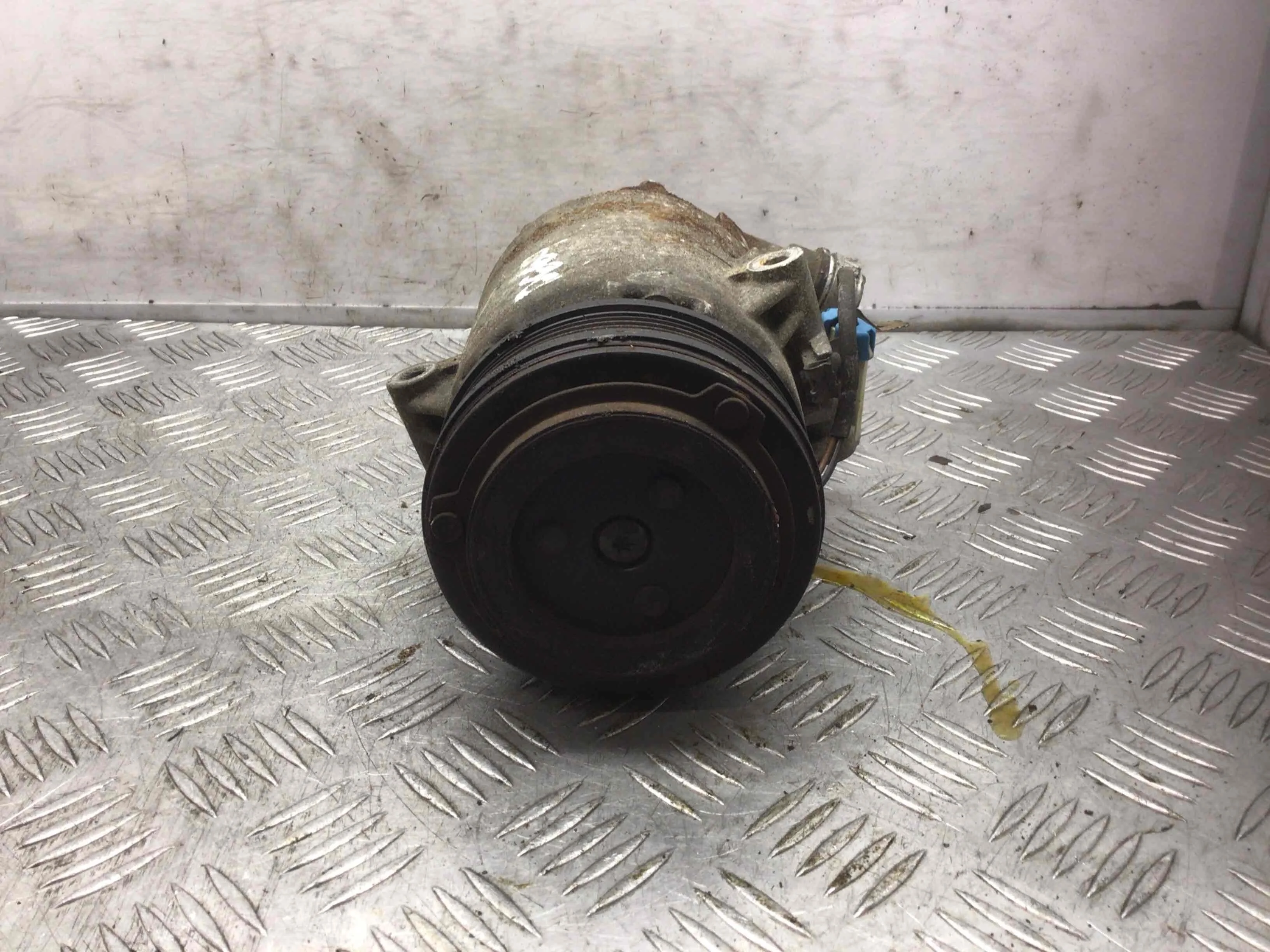 Компрессор кондиционера Opel Meriva 1 поколение [рестайлинг] 2004 - 2010 бензин 1.6 i Механика Минивэн