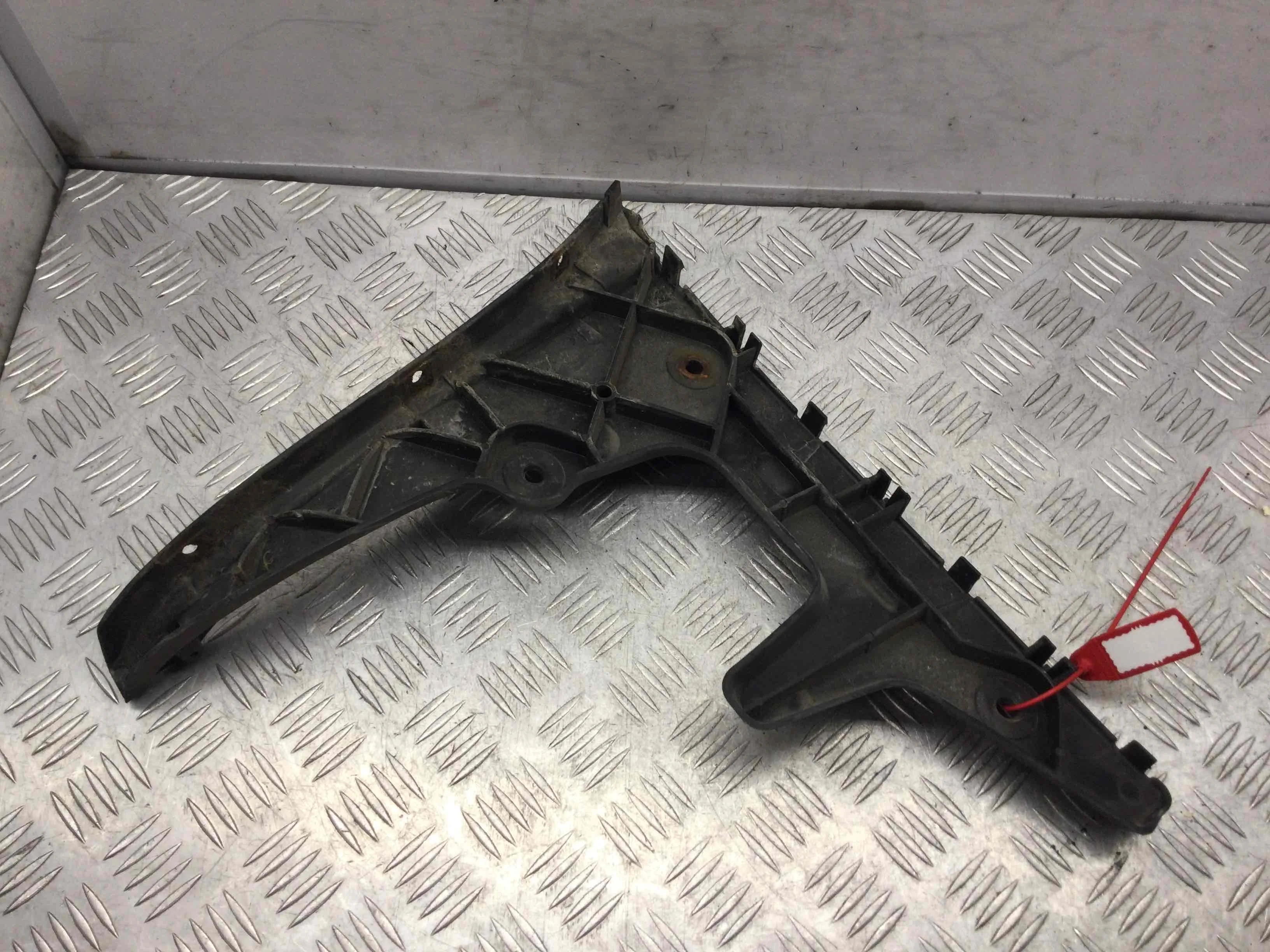 Кронштейн бампера заднего Audi A6 C6/4F (2004-2008) дизель 3.0 TDI Механика Универсал