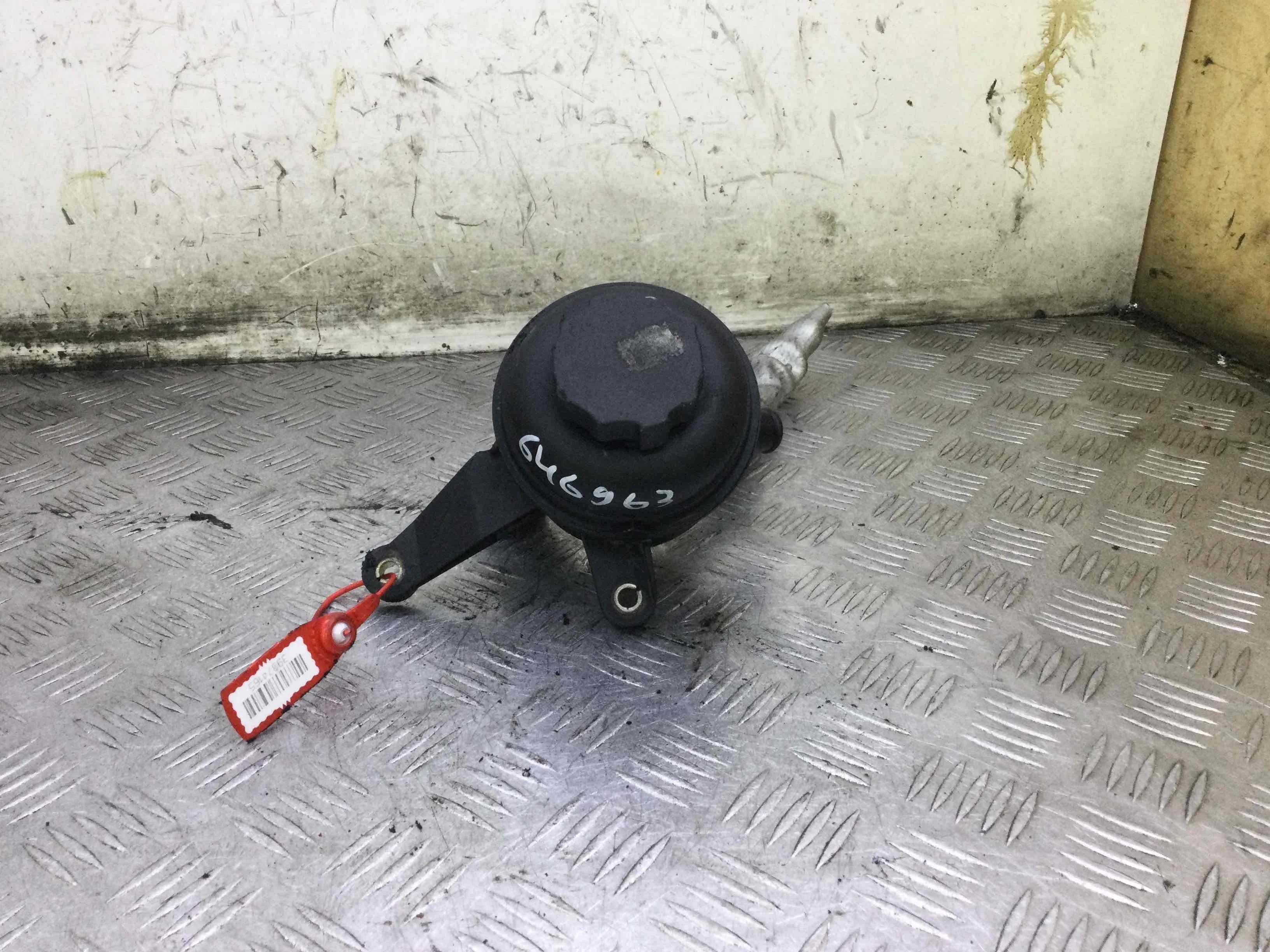 Бачок гидроусилителя Mercedes C-klasse W203/S203/CL203 [рестайлинг] (2004-2007) дизель 2.2 CDI Механика Седан