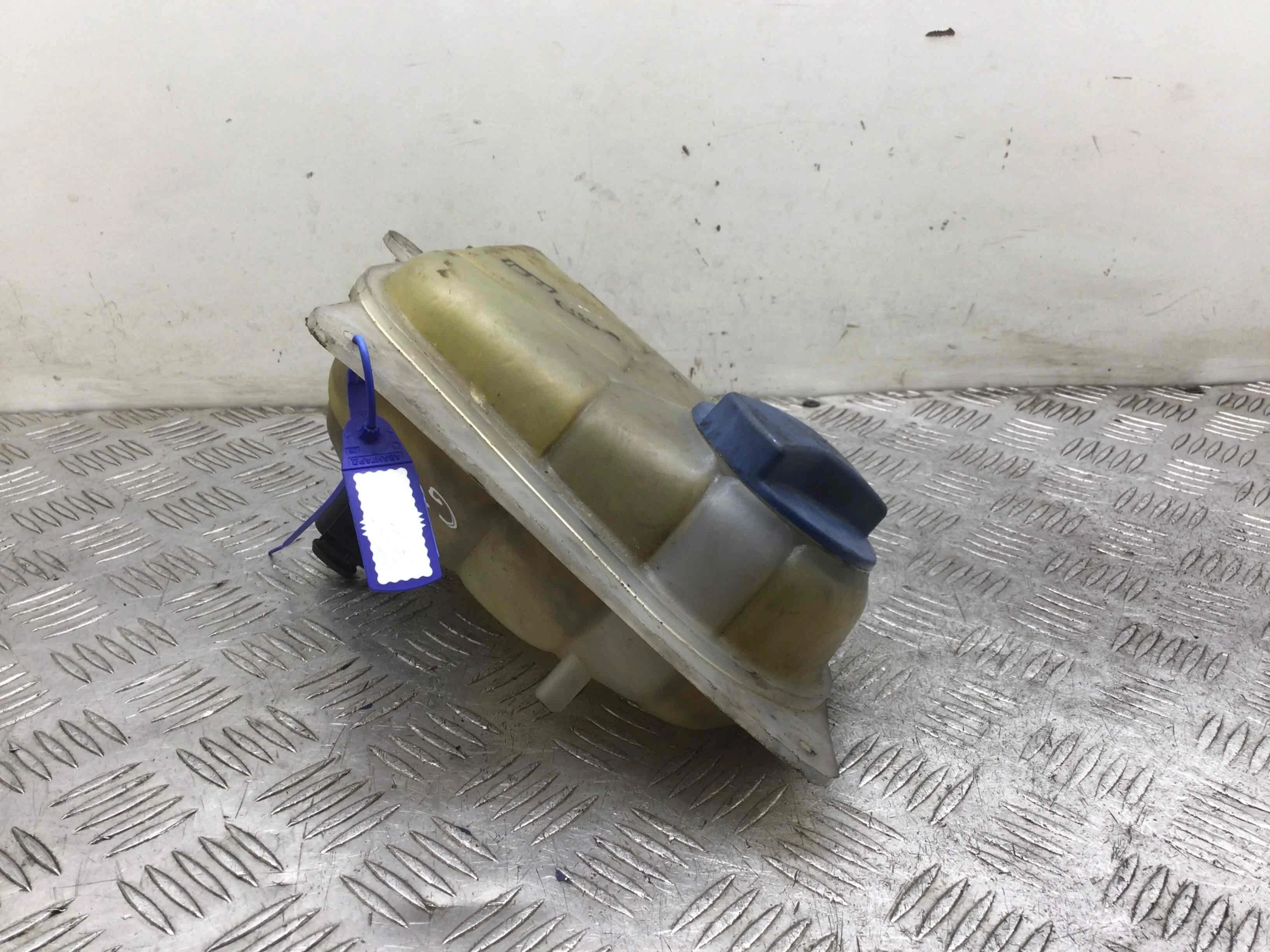 Бачок расширительный Audi A6 C5/4B (1997-2004) дизель 2.5 TDI Автомат Седан