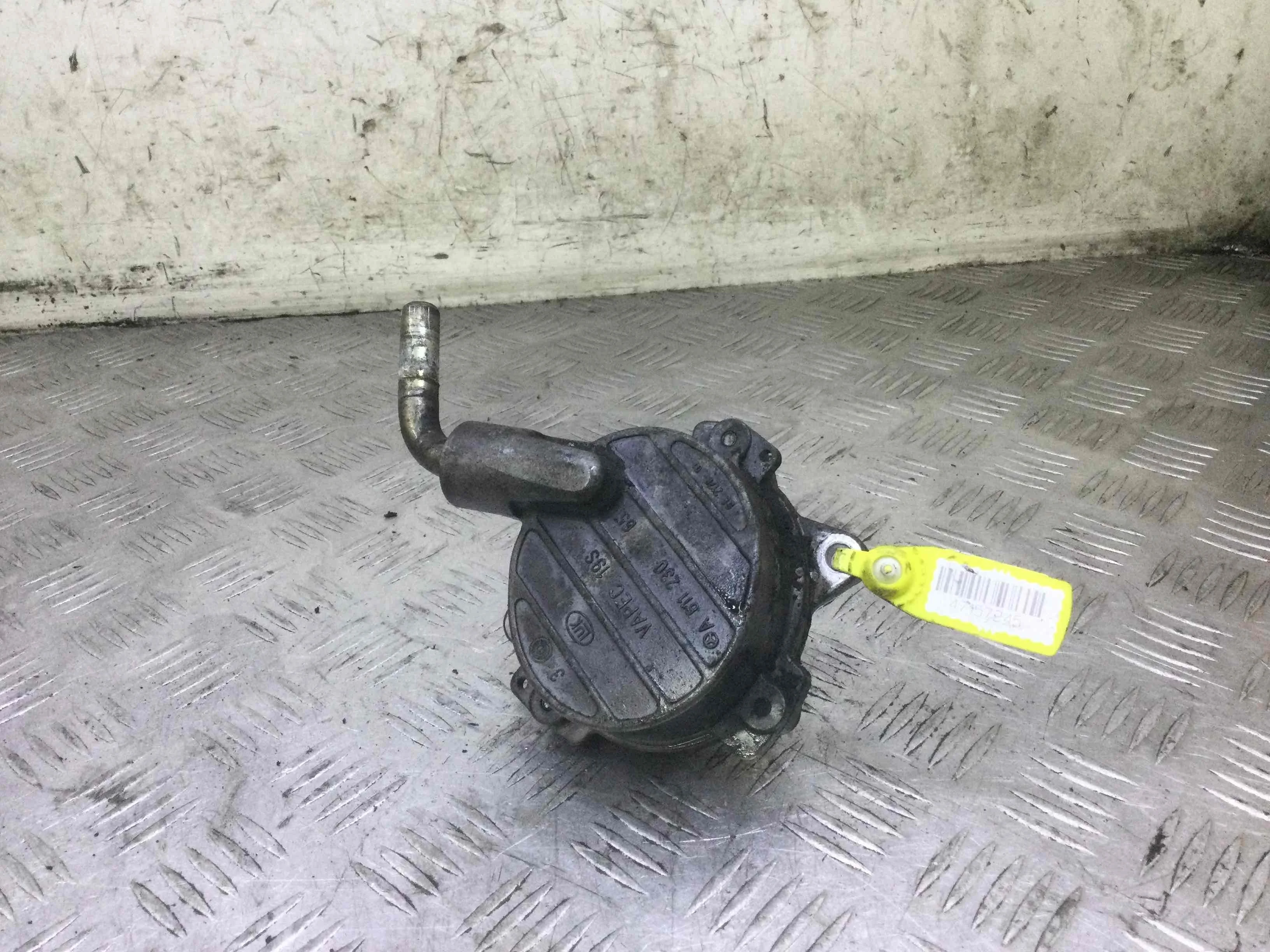 Насос вакуумный Mercedes C-klasse W203/S203/CL203 (2000-2004) дизель 2.7 CDI Автомат Седан